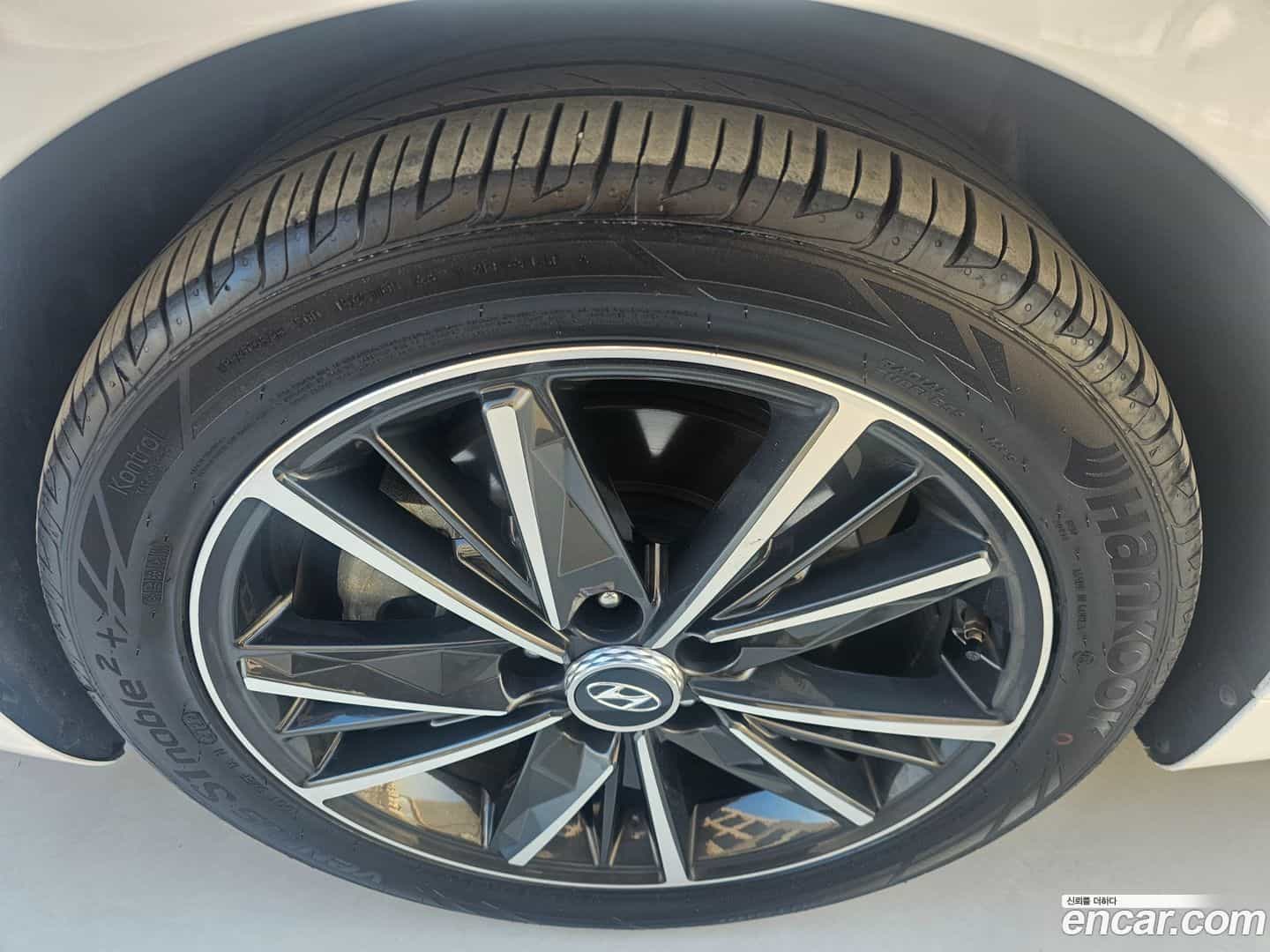 Grandeur Hyundai 2022.8-OPTION-023