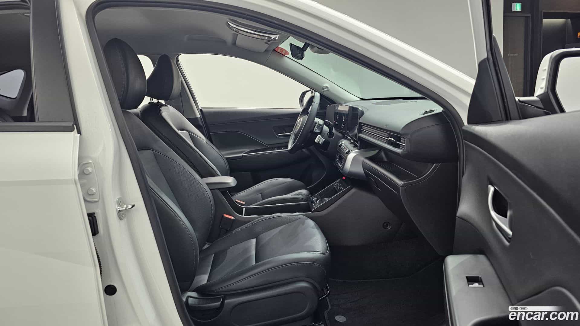 Kona Hyundai 2024.3-INNER-010