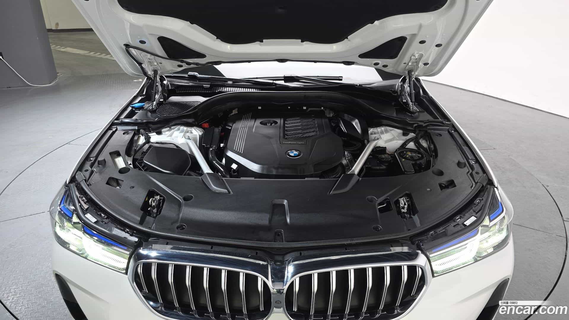 Gran Turismo BMW 2024.7-INNER-006