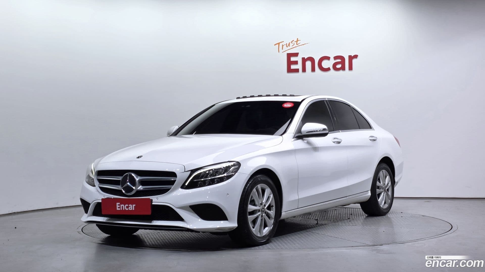 Main__Slider__Photo:C-Class Mercedes-Benz 2020.0-0