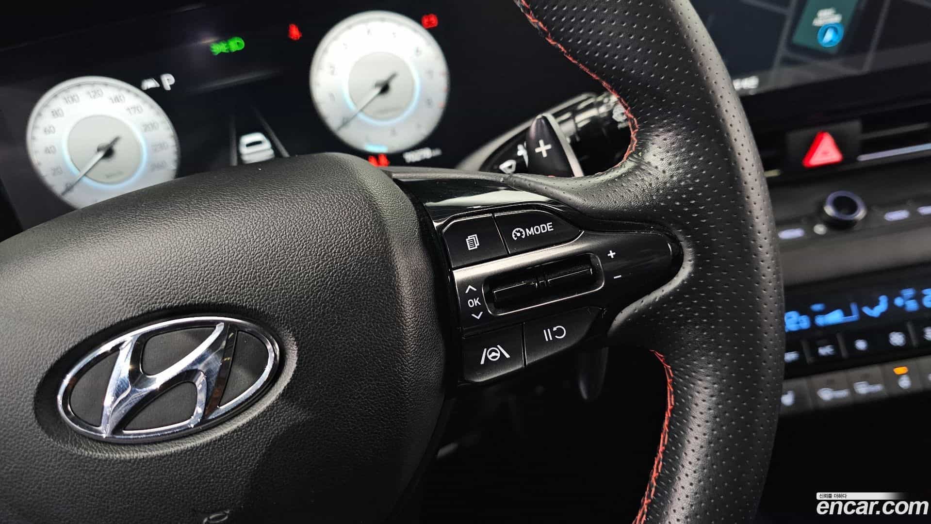 AVANTE Hyundai 2021.10-OPTION-024
