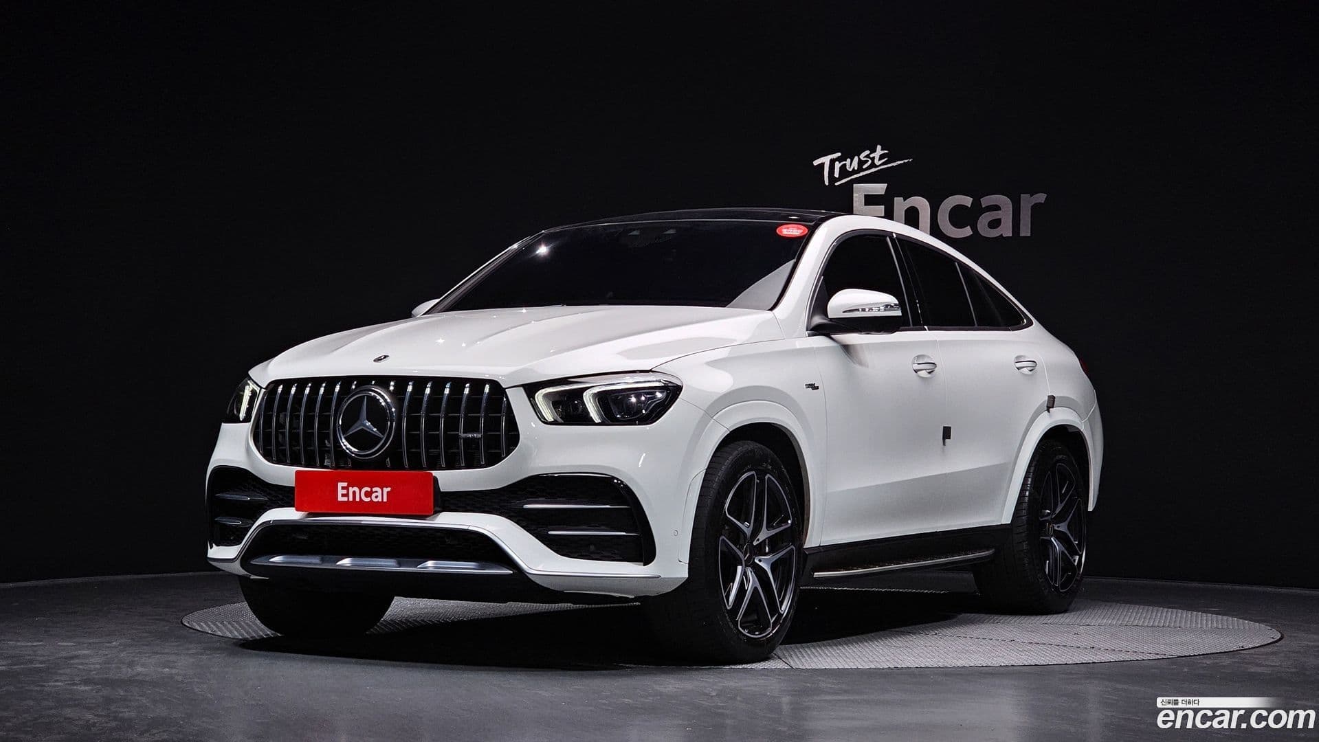 Main__Slider__Photo:GLE-Class Mercedes-Benz 2021.5-0