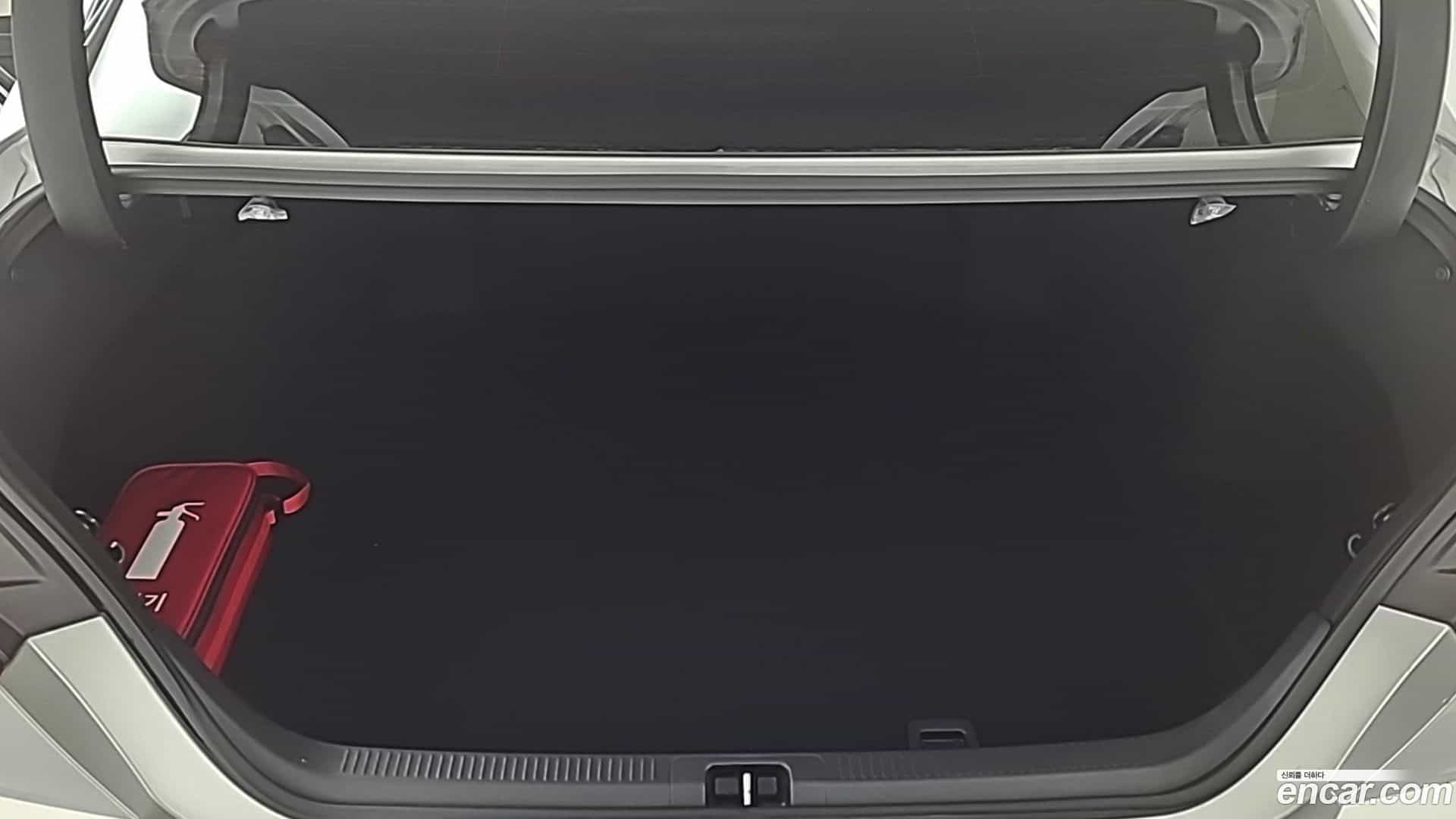 Camry Toyota 2025.4-OPTION-022