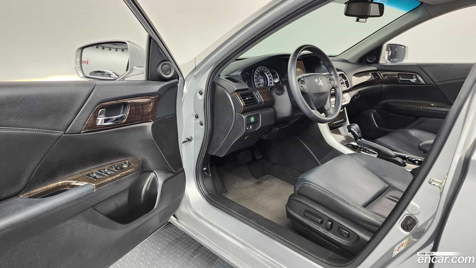 Accord Honda 2015.5-INNER-010