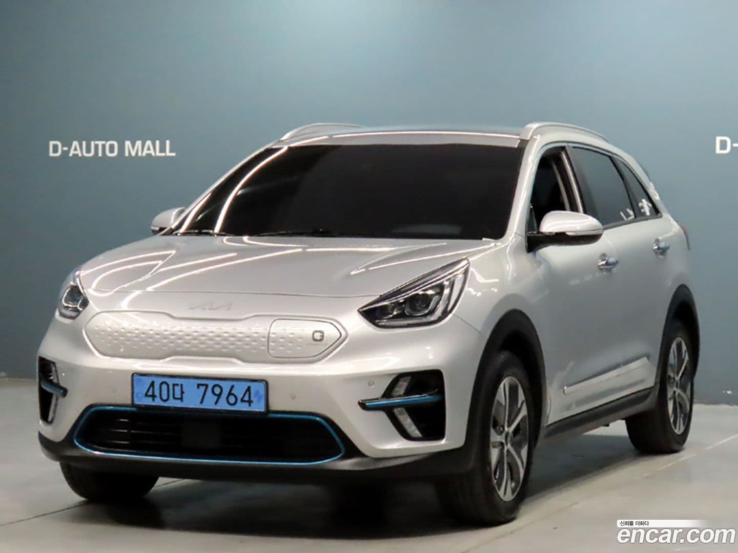 Main__Slider__Photo:Niro Kia 2021.4-0
