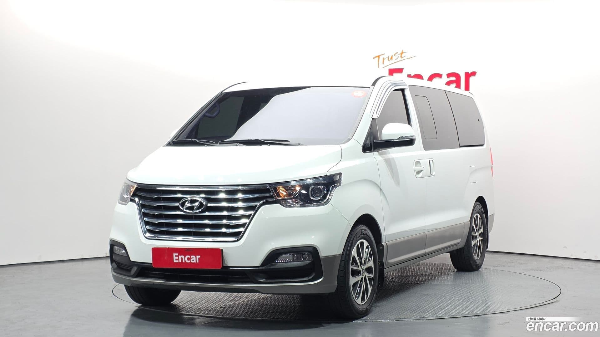 Main__Slider__Photo:Starex Hyundai 2019.7-0