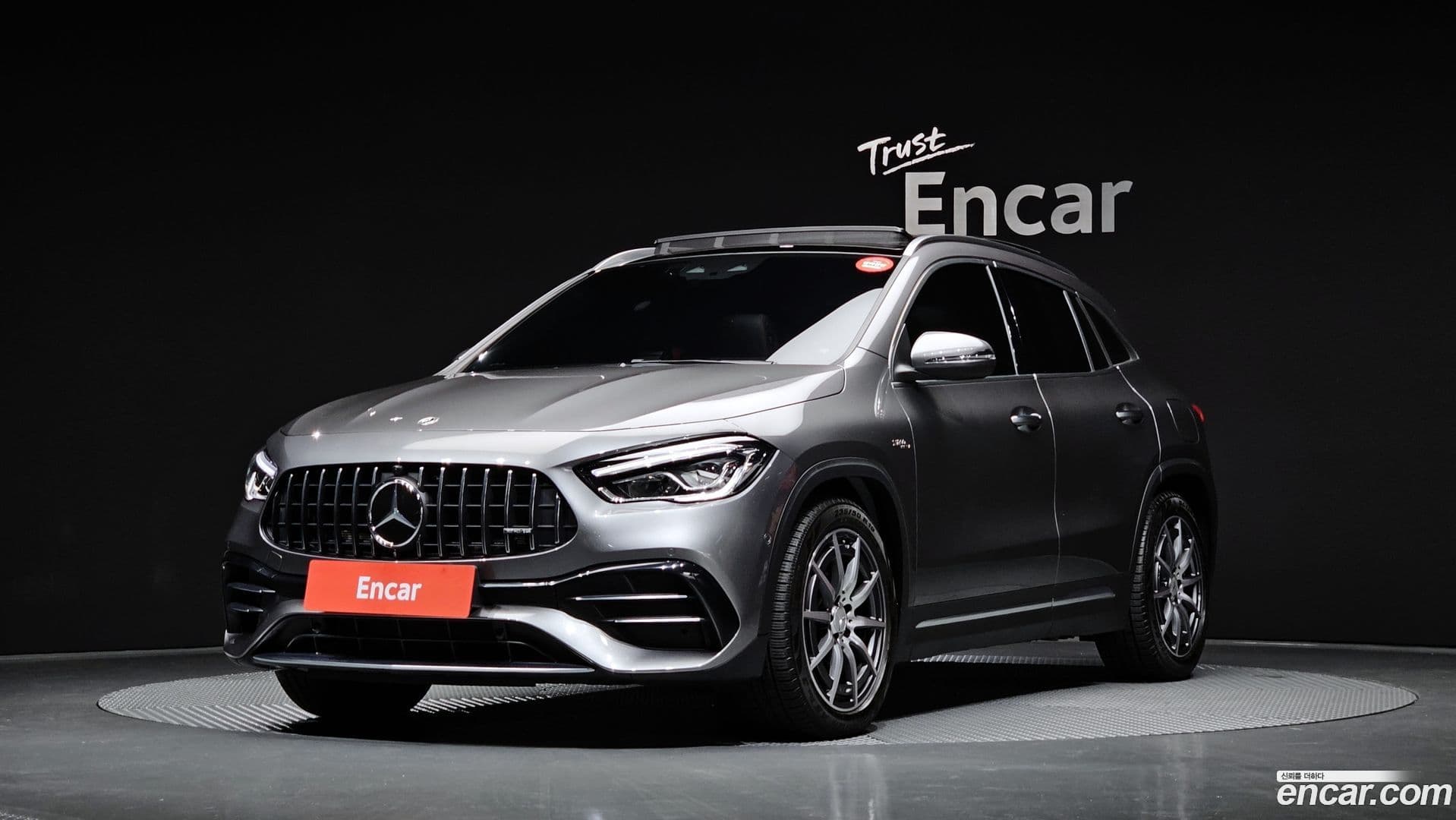 Main__Slider__Photo:GLA-Class Mercedes-Benz 2021.4-0