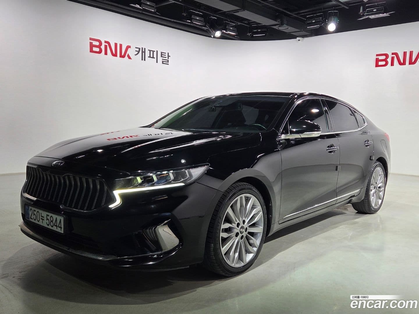 Main__Slider__Photo:K7 Kia 2020.9-0