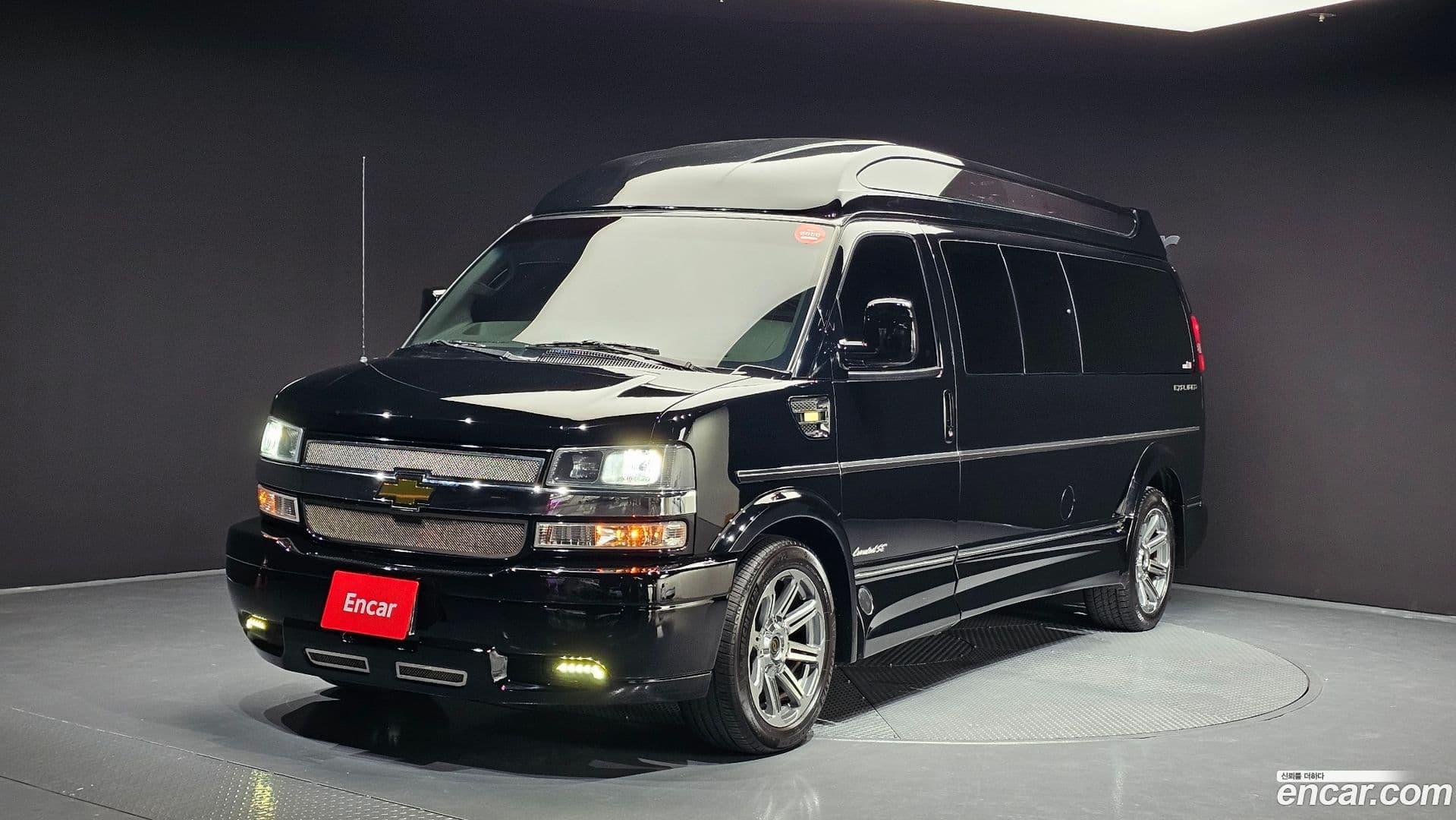 Main__Slider__Photo:Express Van Chevrolet 2019.9-0
