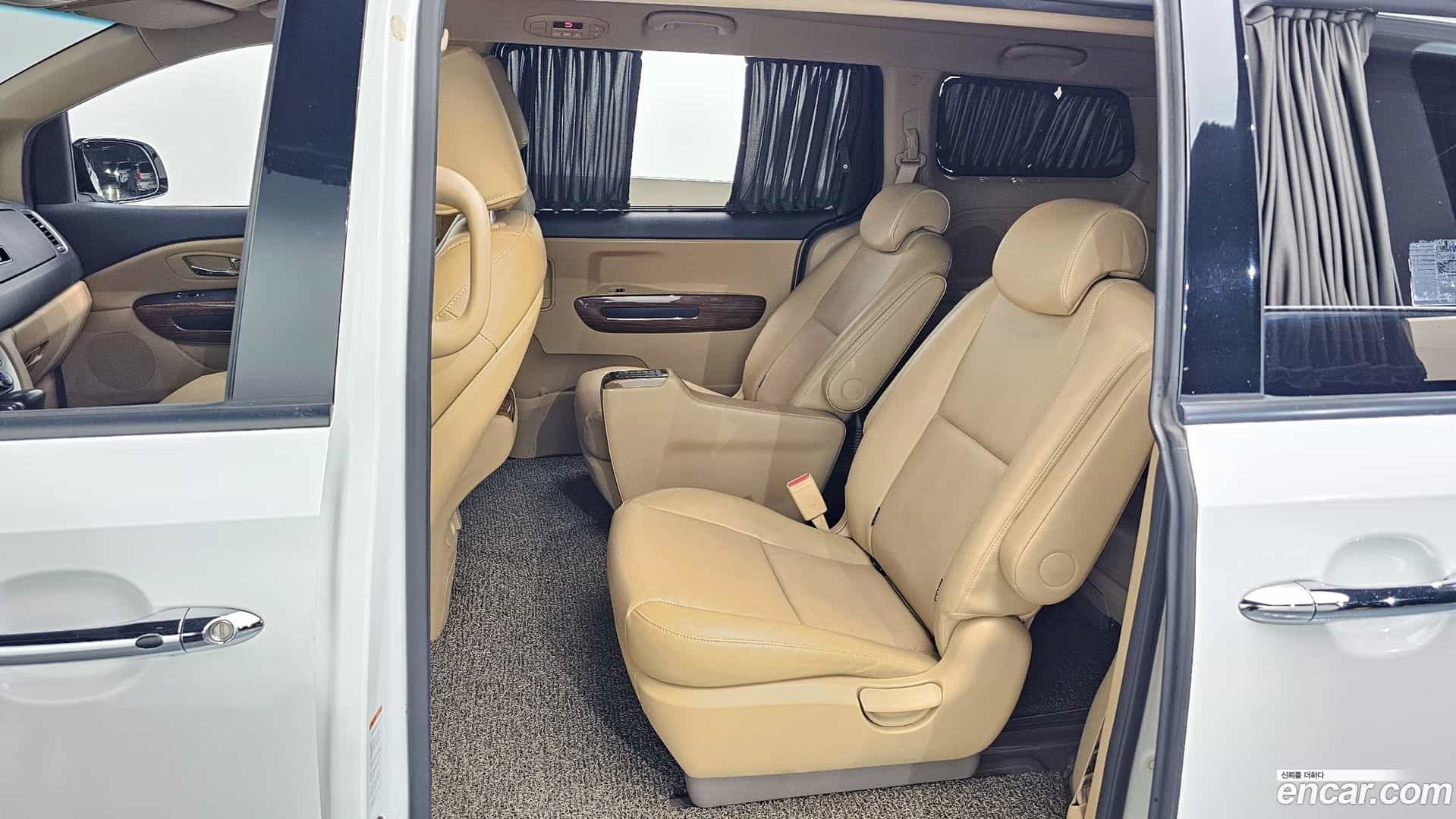 Canival Kia 2016.8-OPTION-015