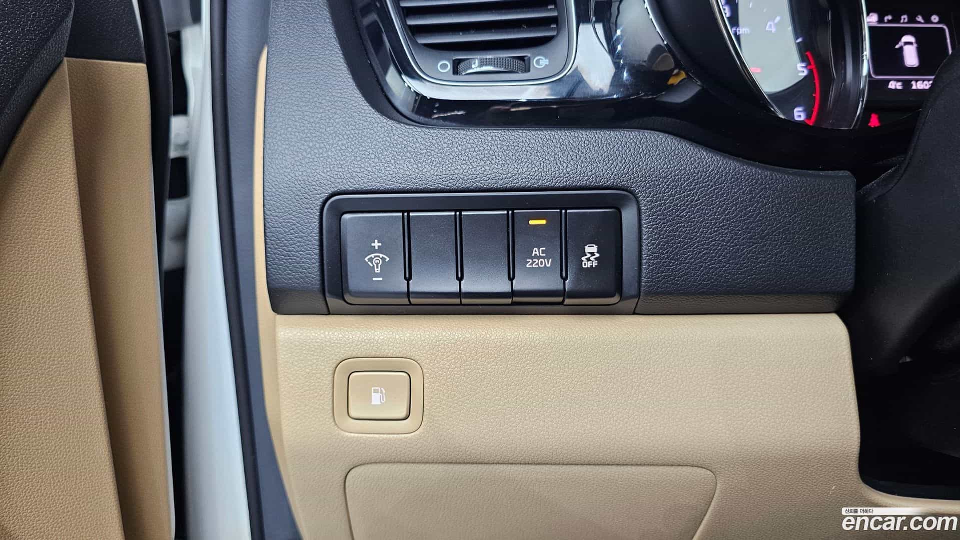 Canival Kia 2016.8-OPTION-018