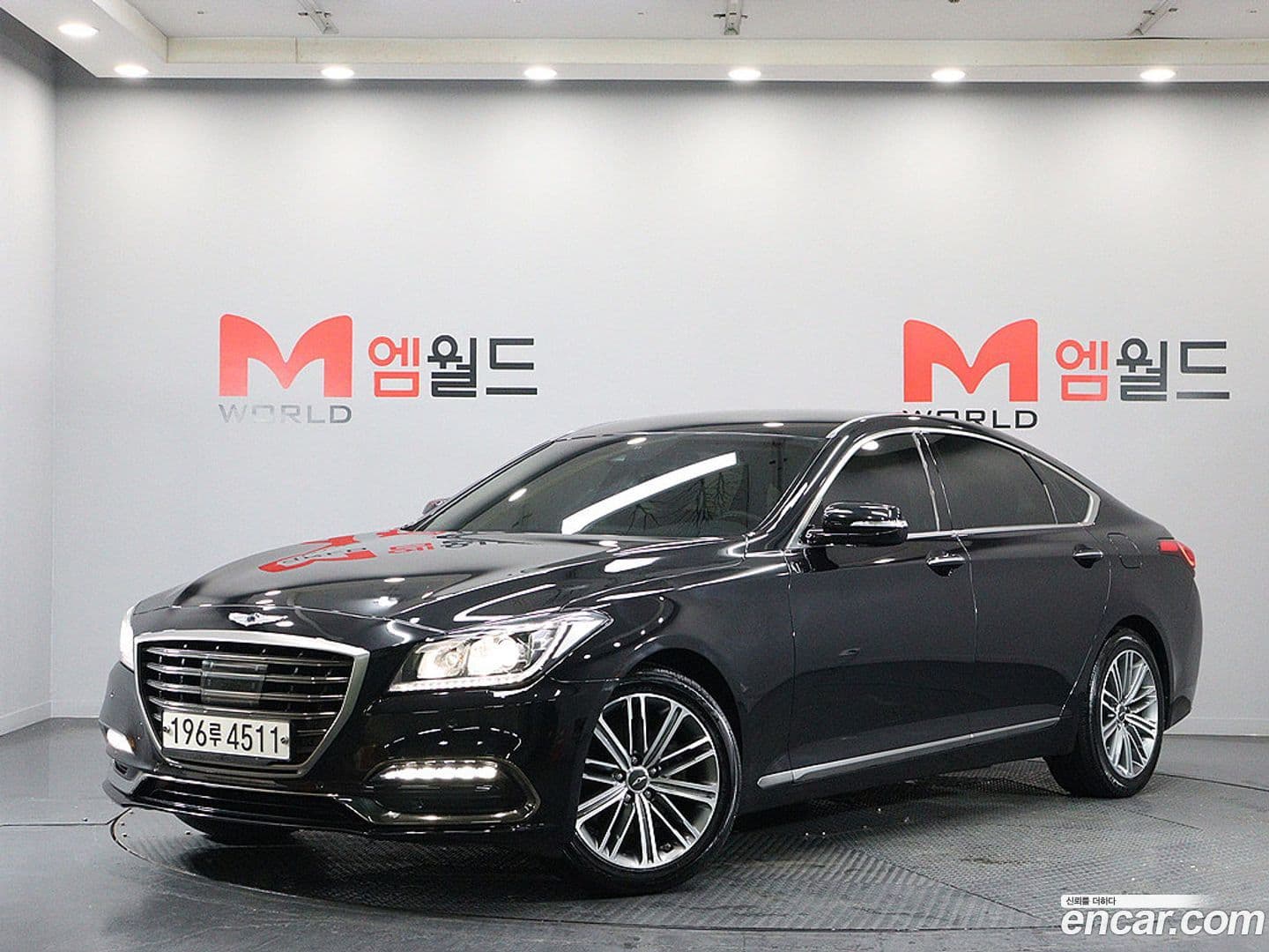 Main__Slider__Photo:G80 Genesis 2019.9-0