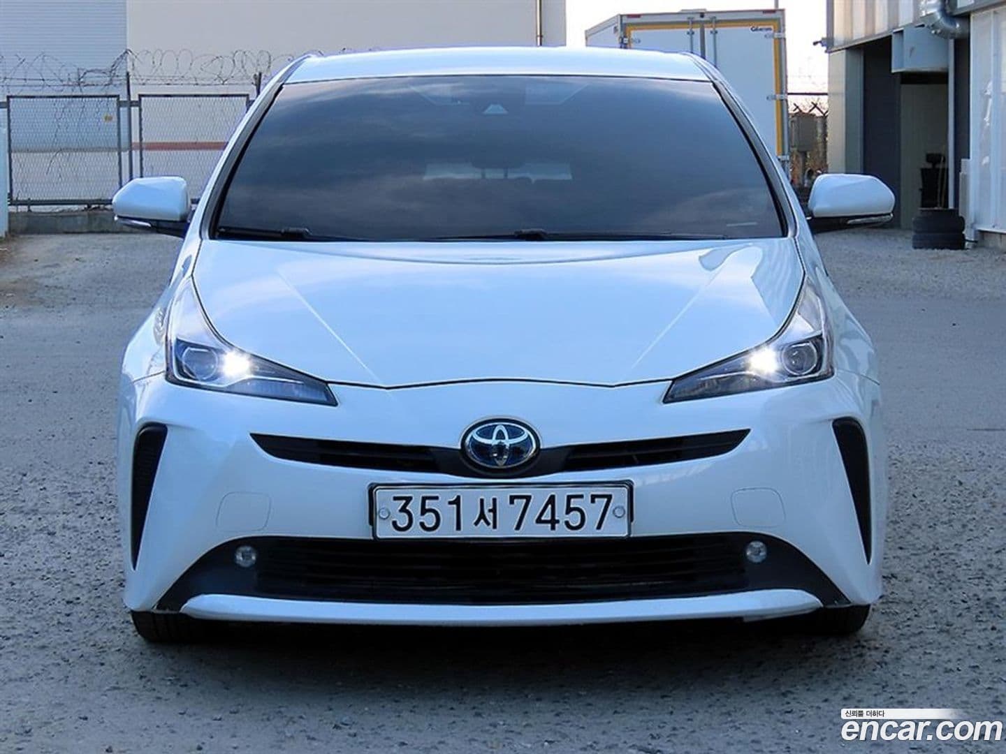 Main__Slider__Photo:Prius Toyota 2020.8-0