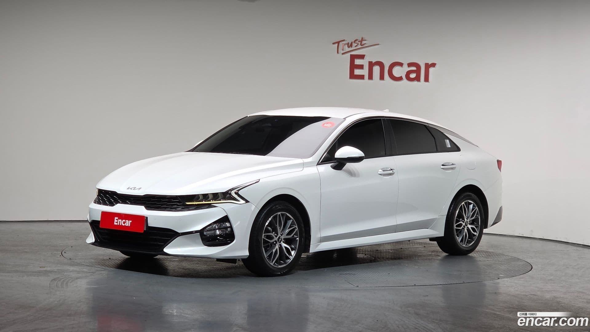 Main__Slider__Photo:K5 Kia 2022.1-0