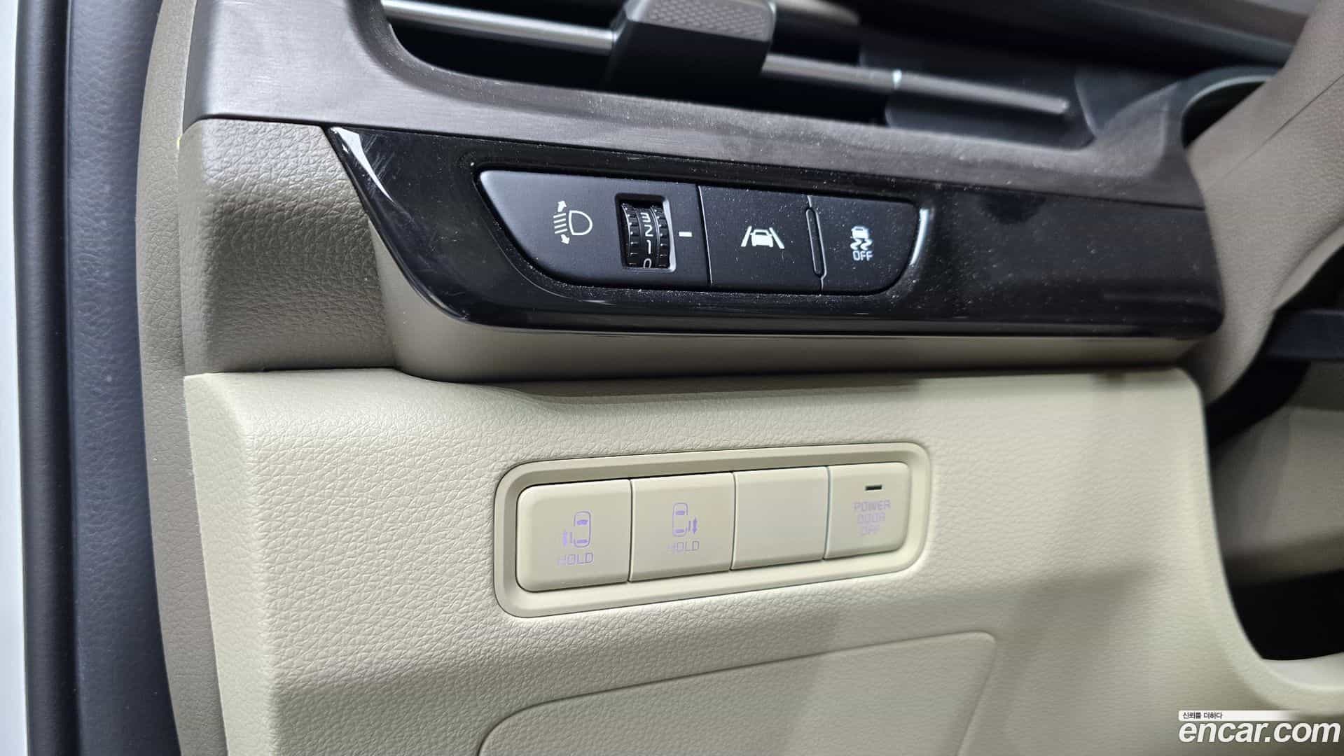 Canival Kia 2023.5-OPTION-018