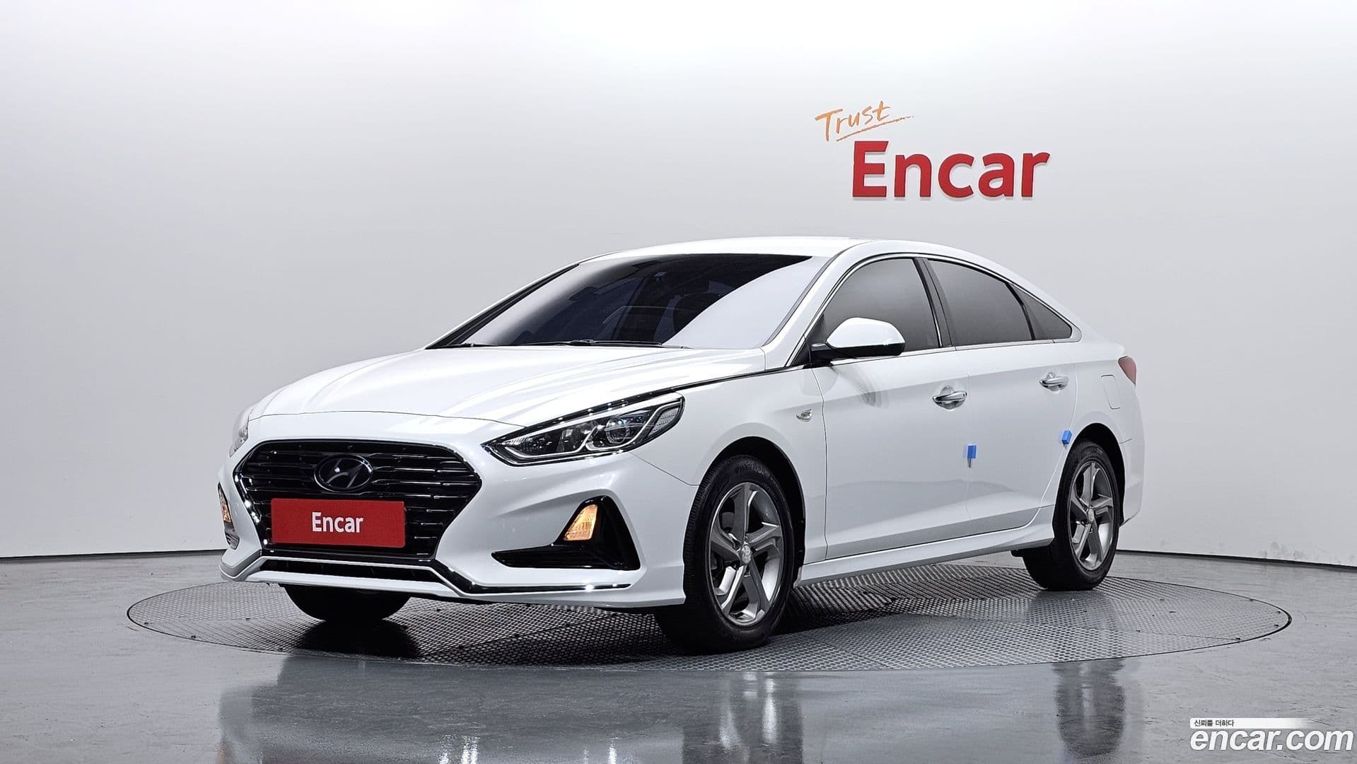Main__Slider__Photo:Sonata Hyundai 2017.9-0