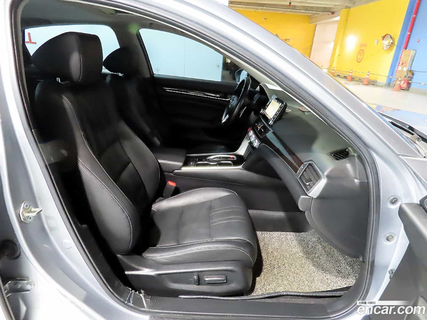 Accord Honda 2019.10-INNER-008