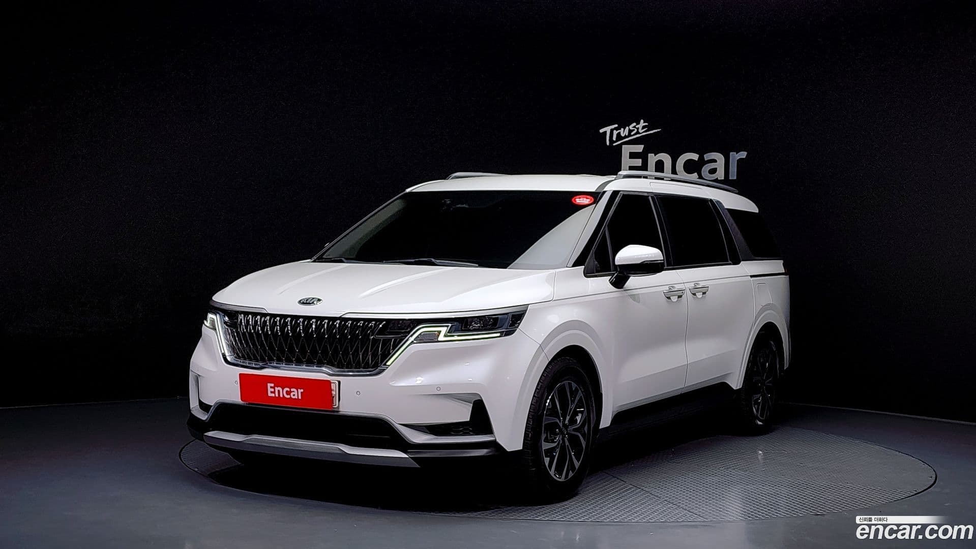 Main__Slider__Photo:Canival Kia 2020.10-0