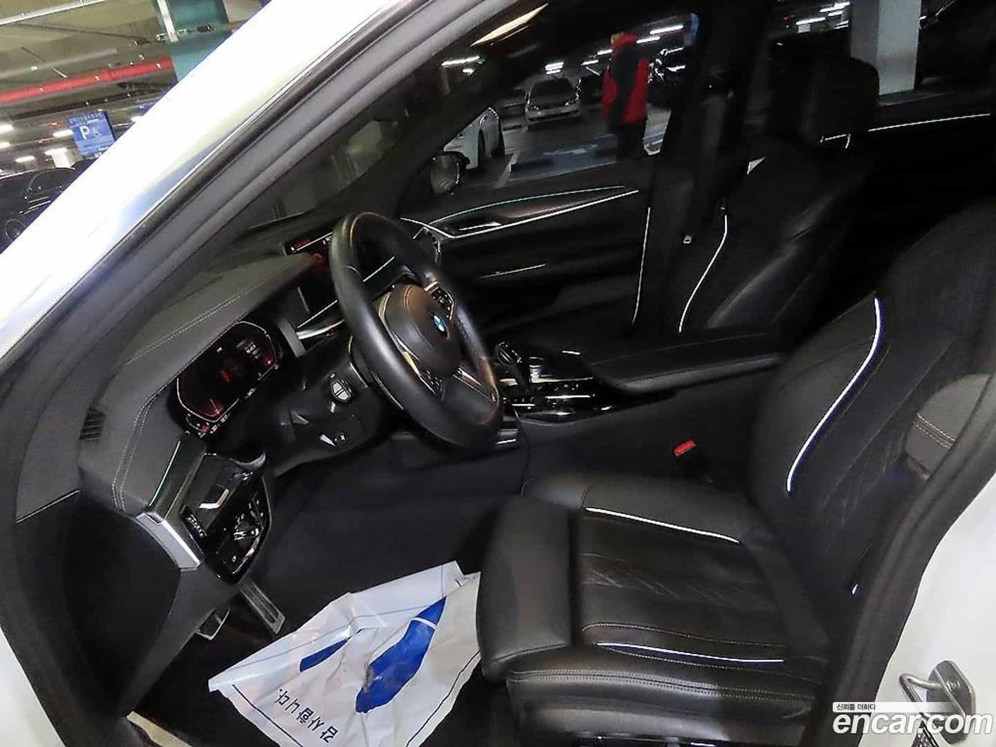 Gran Turismo BMW 2023.3-INNER-006