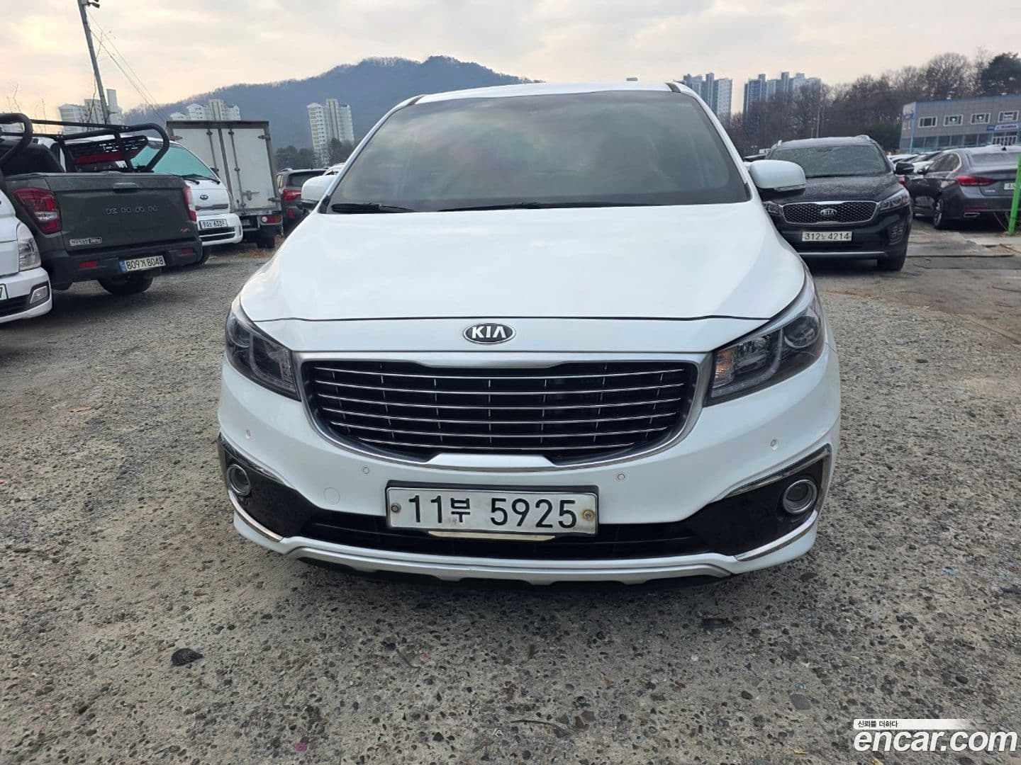 Main__Slider__Photo:Canival Kia 2015.6-0