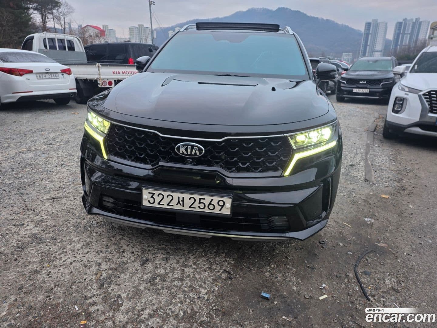 Main__Slider__Photo:Sorento Kia 2021.0-0