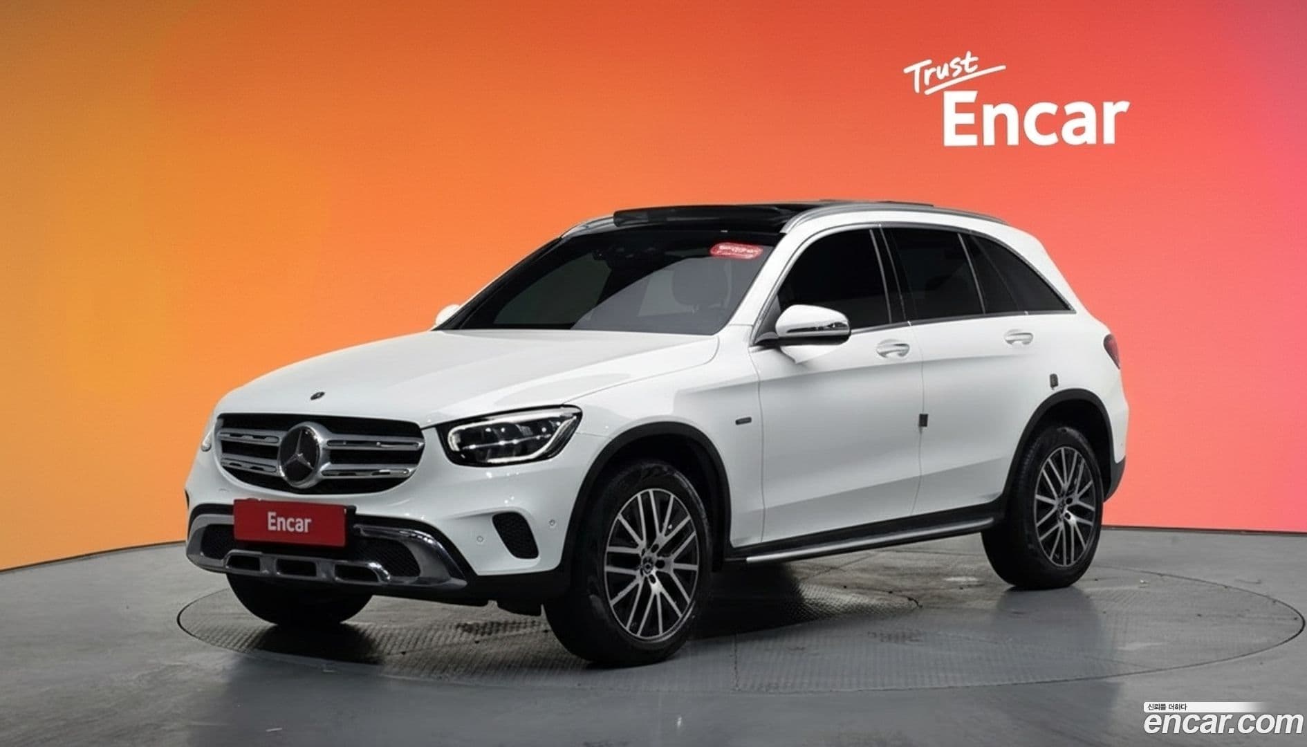 Main__Slider__Photo:GLC-Class Mercedes-Benz 2020.11-0