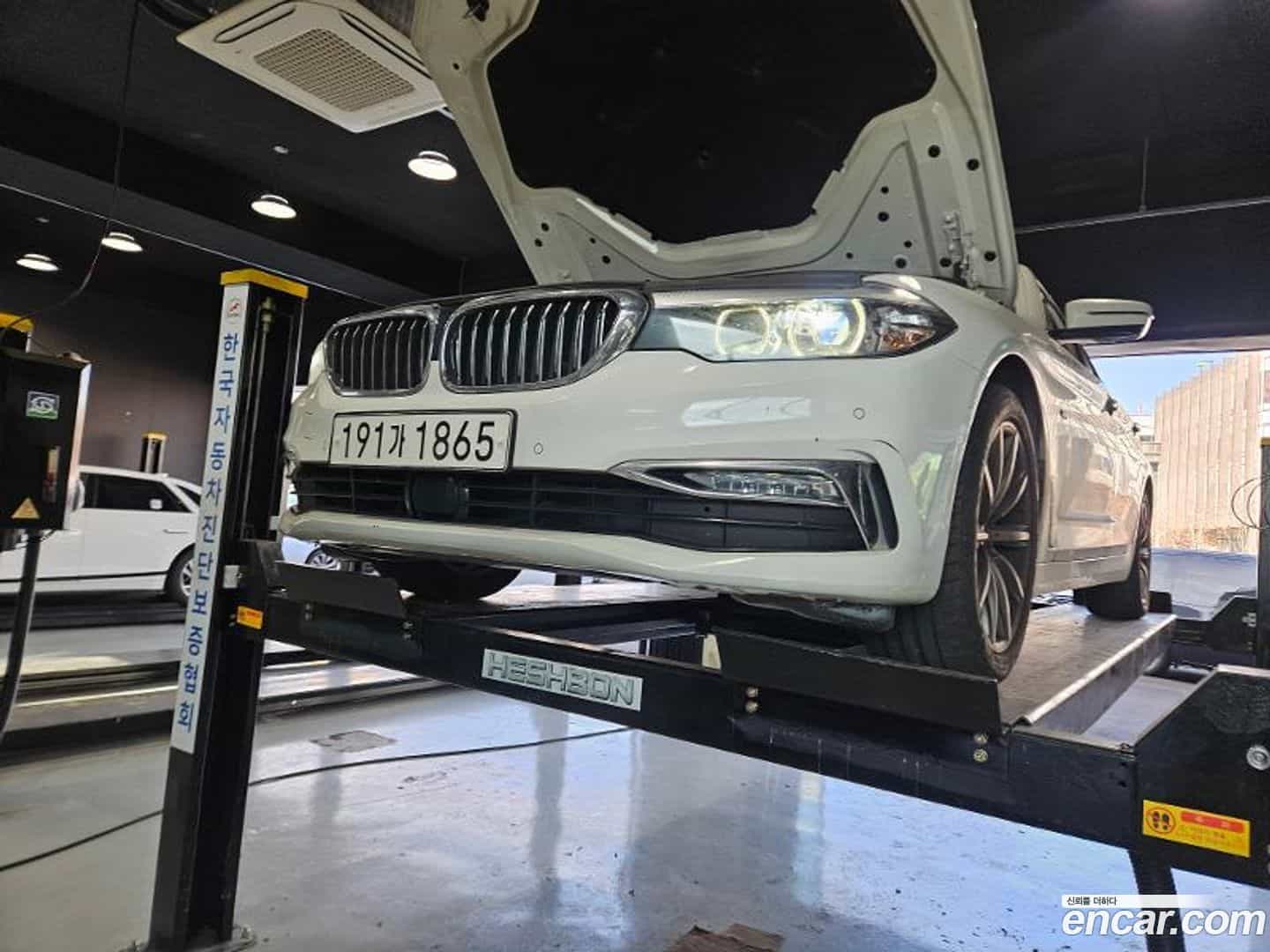 5-Series BMW 2018.8-OUTER-001
