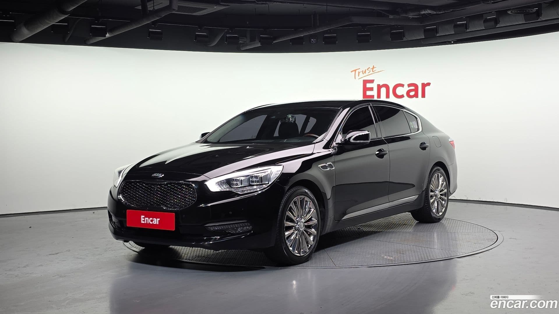 Main__Slider__Photo:K9 Kia 2014.10-0
