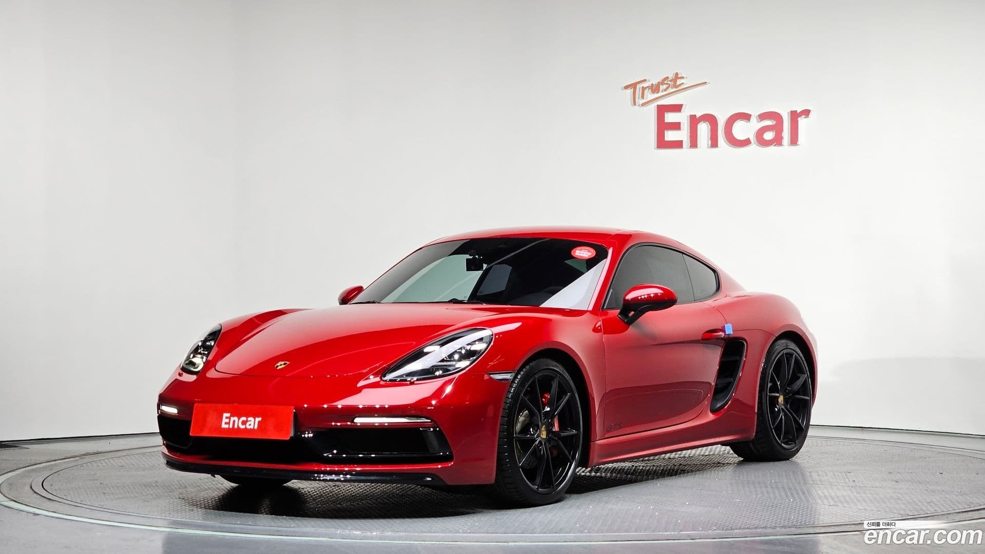 Main__Slider__Photo:718 Porsche 2019.0-0