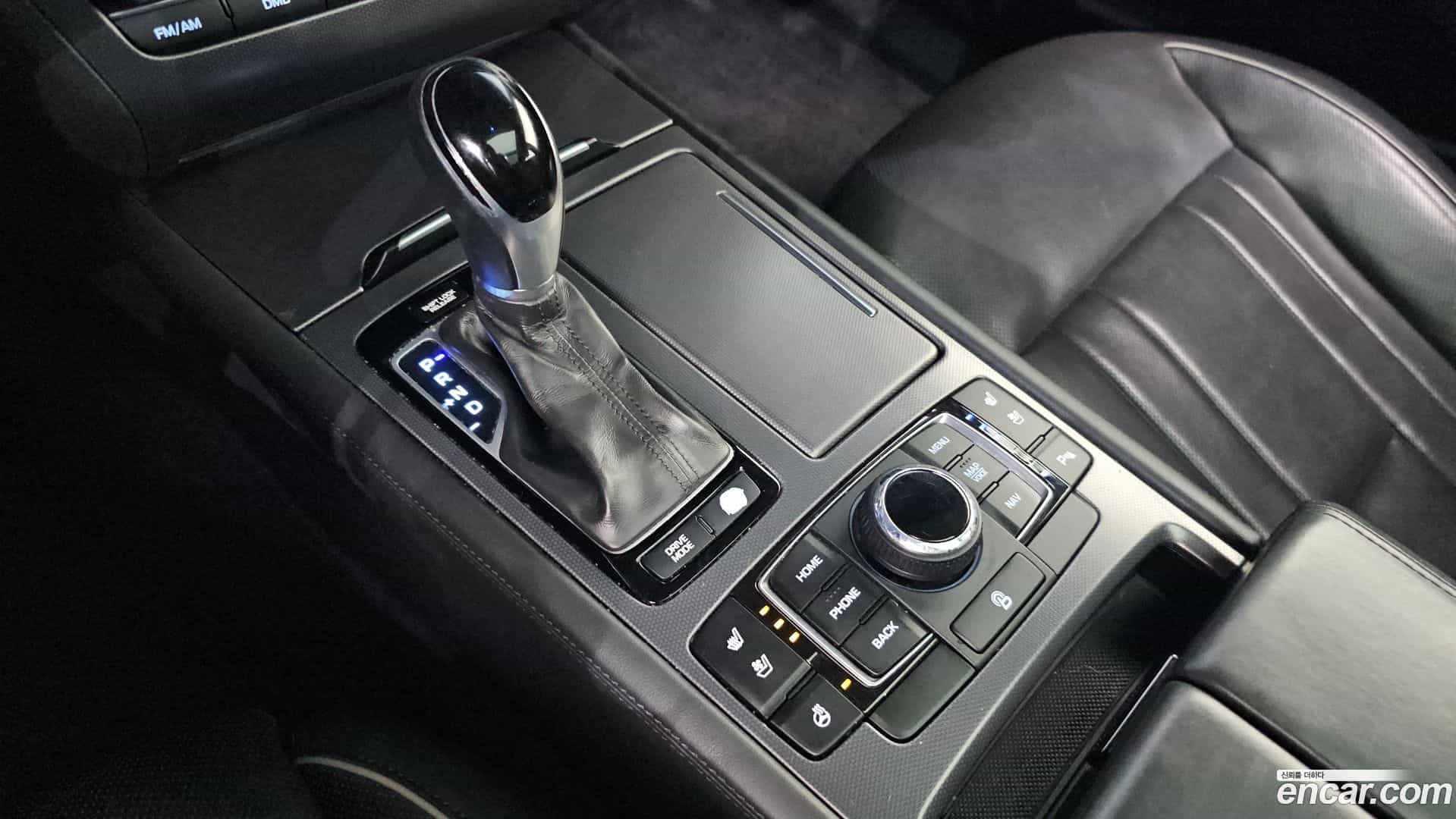 Genesis Hyundai 2014.4-INNER-009