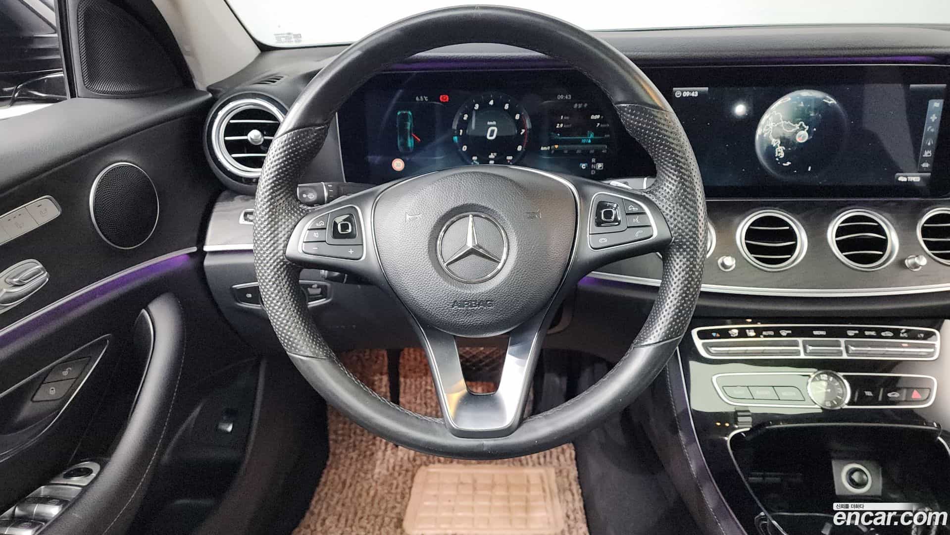 E-Class Mercedes-Benz 2016.9-OPTION-017