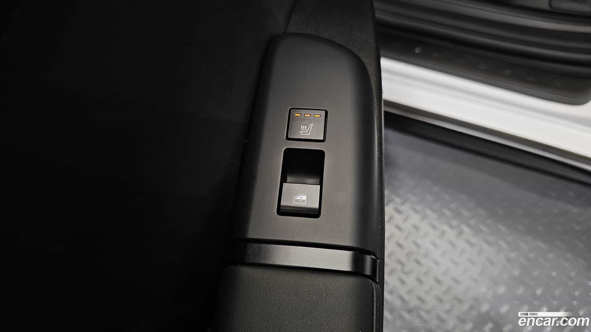 Grandeur Hyundai 2023.0-OPTION-023