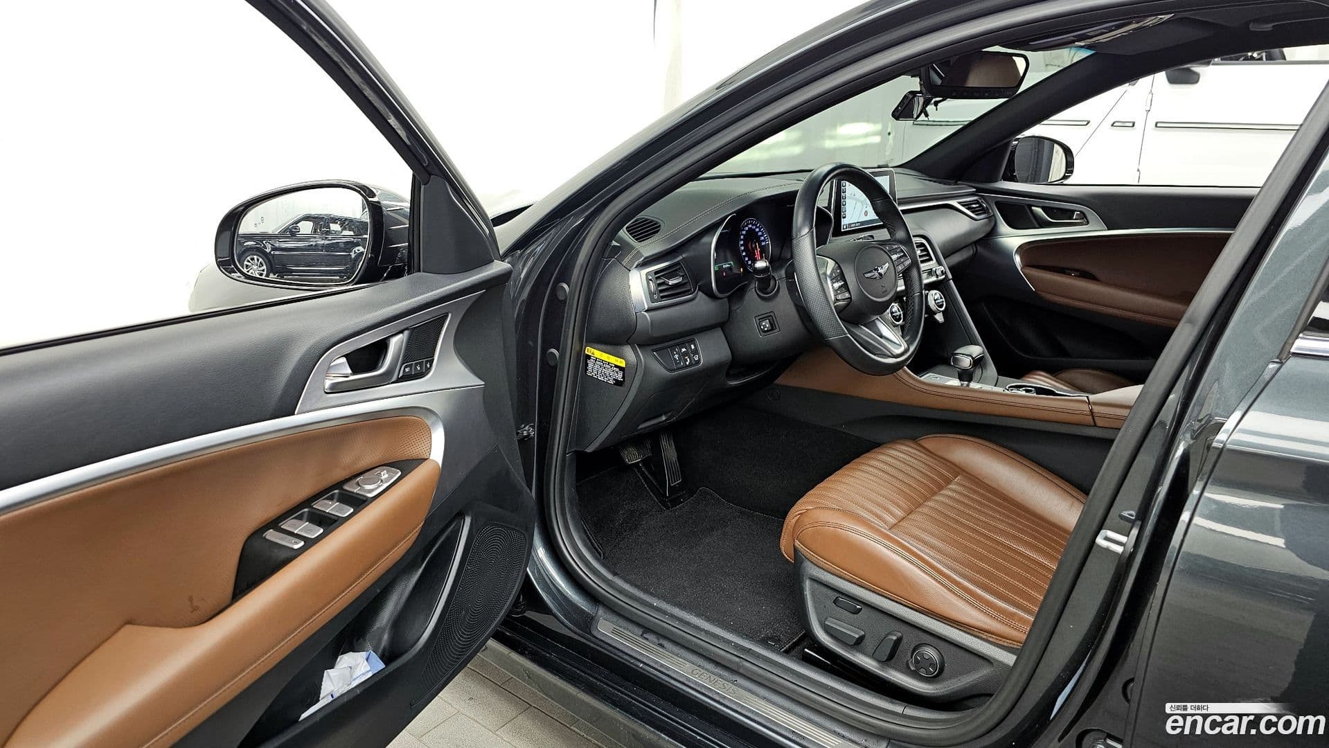 Main__Slider__Photo:G70 Genesis 2019.5-9
