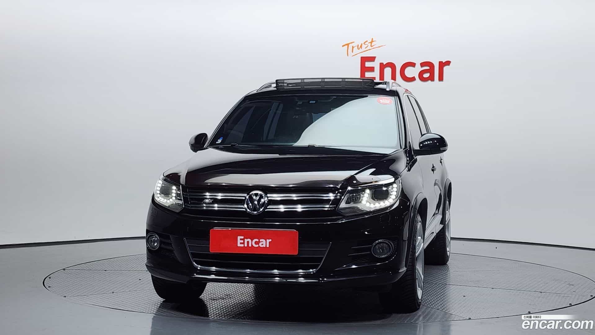 Tiguan Volkswagen 2015.7-OUTER-003