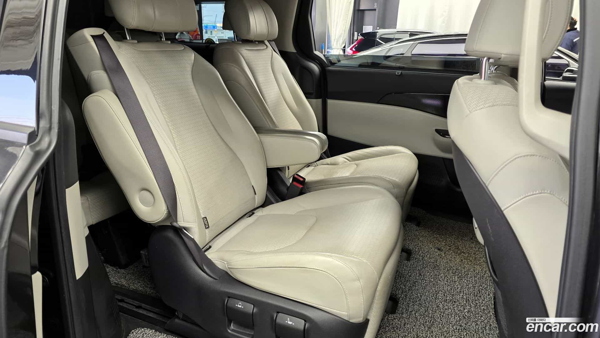 Canival Kia 2021.2-OPTION-016