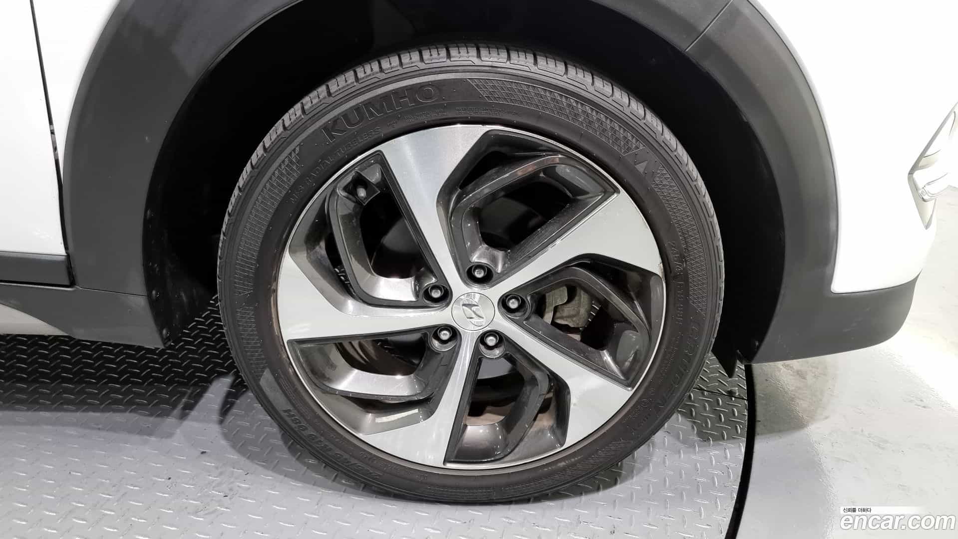 Tucson Hyundai 2018.1-OUTER-005