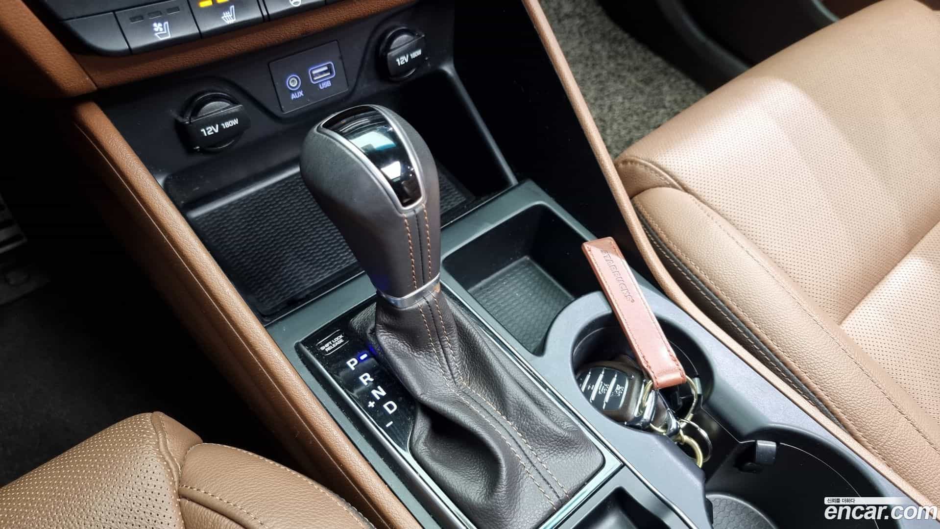 Tucson Hyundai 2018.1-INNER-009