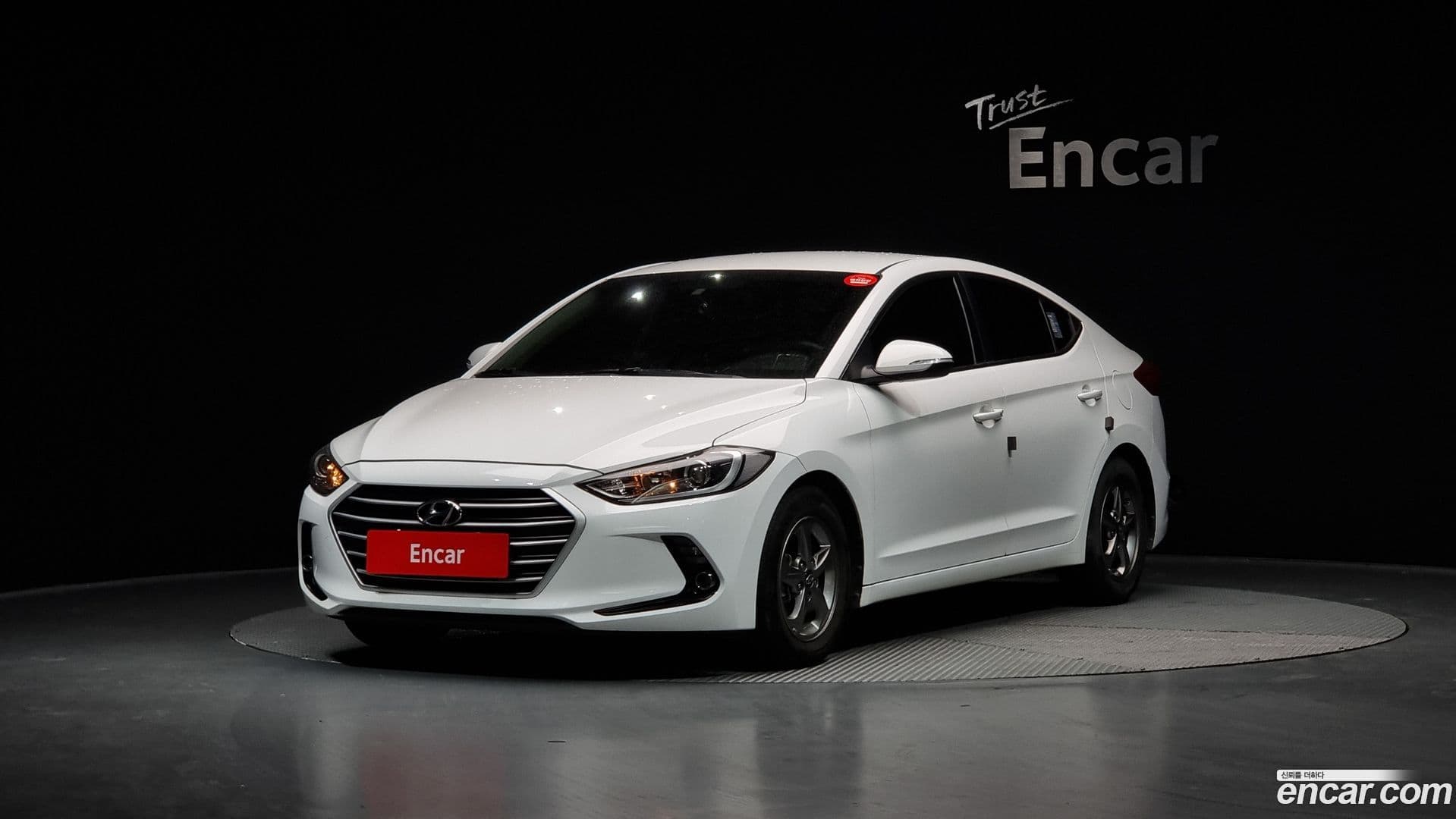Main__Slider__Photo:AVANTE Hyundai 2015.10-0