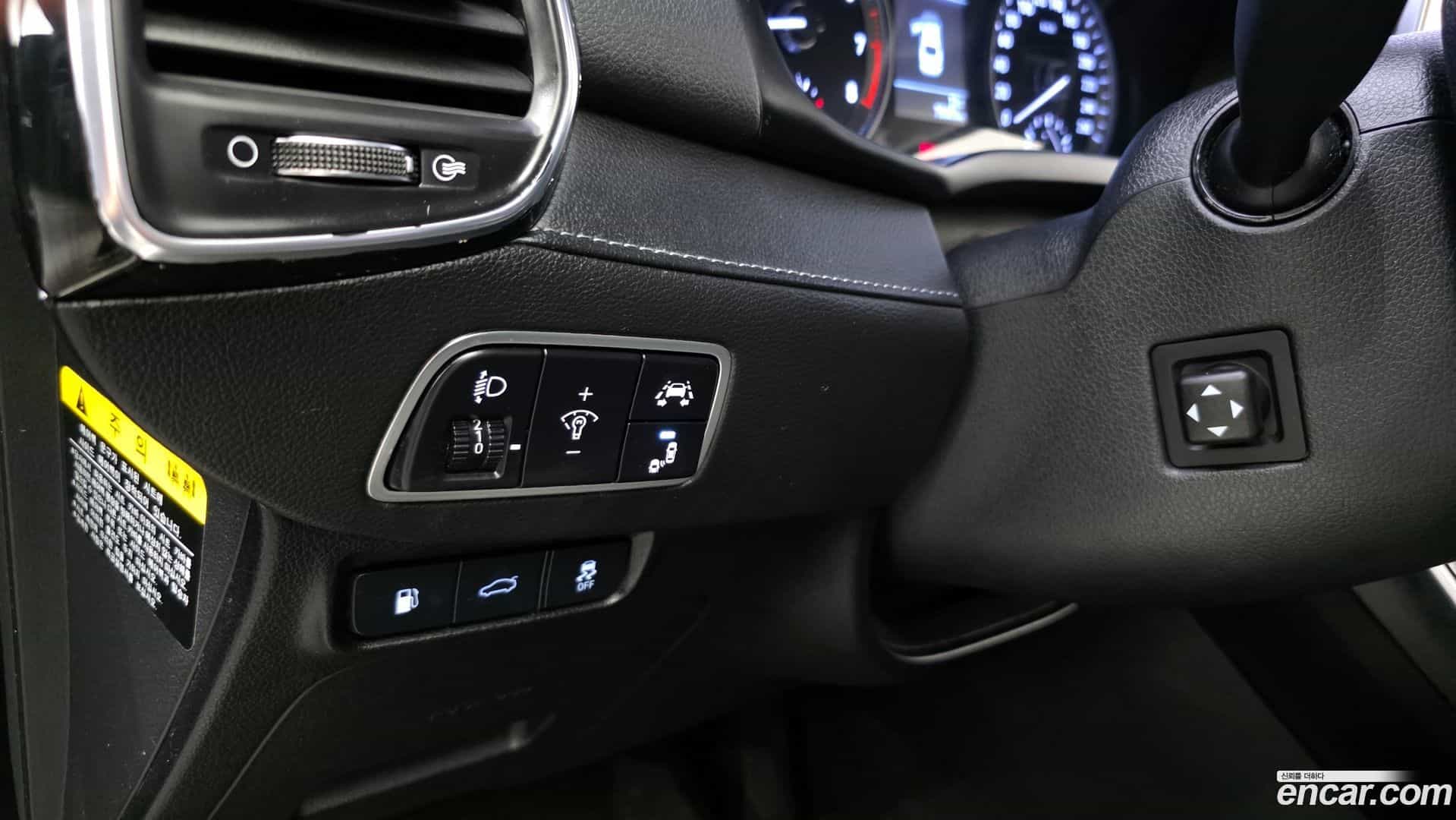 Grandeur Hyundai 2017.1-OPTION-018