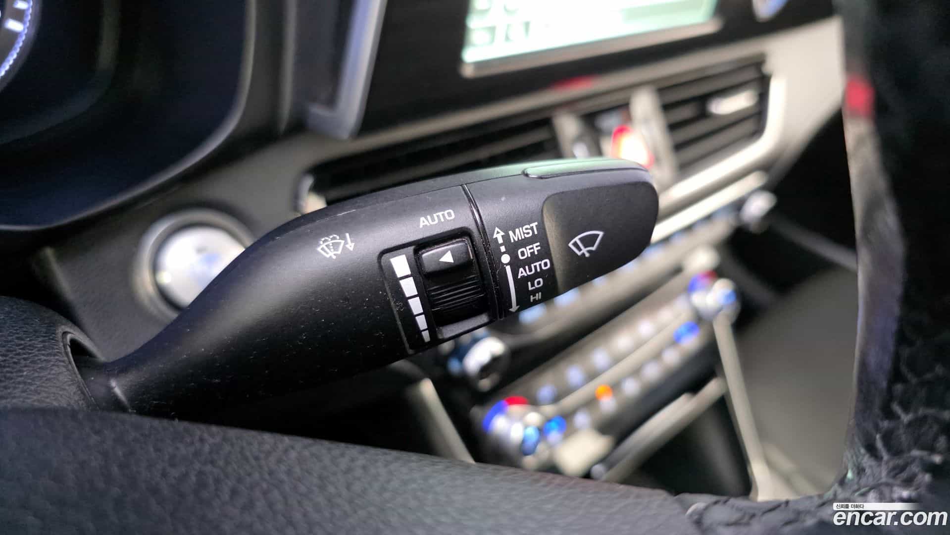 Grandeur Hyundai 2017.1-OPTION-019