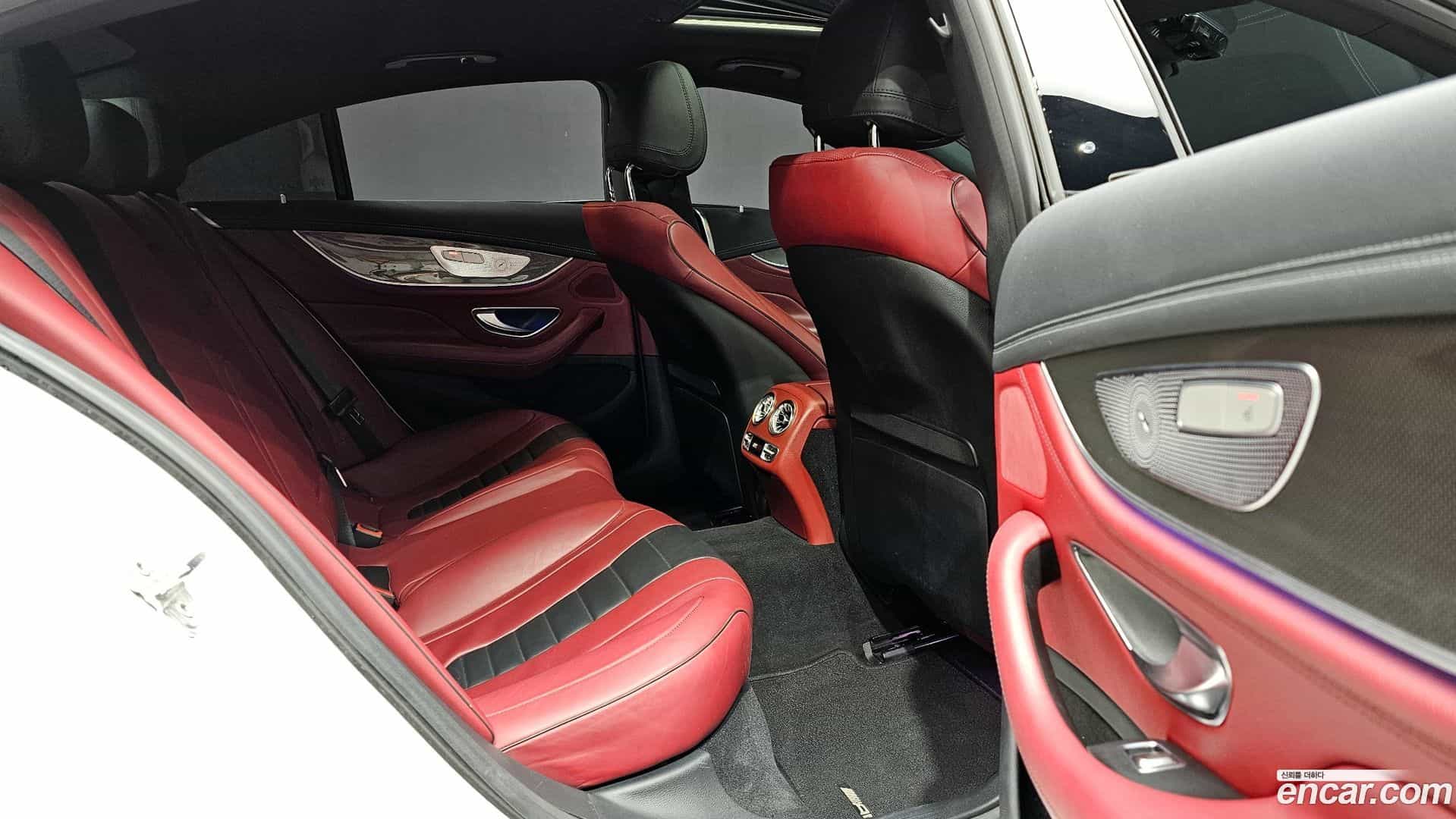 CLS-Class Mercedes-Benz 2018.11-OPTION-015