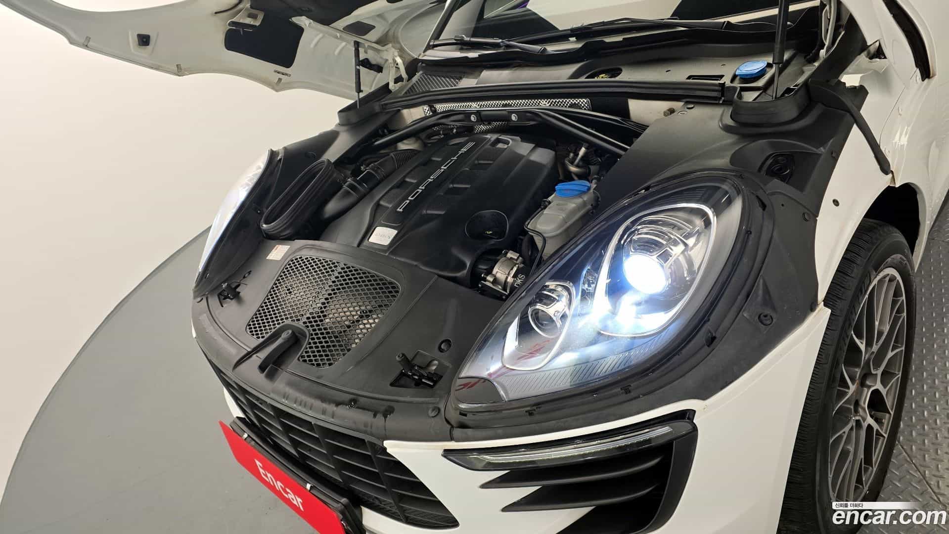 Macan Porsche 2015.2-INNER-006