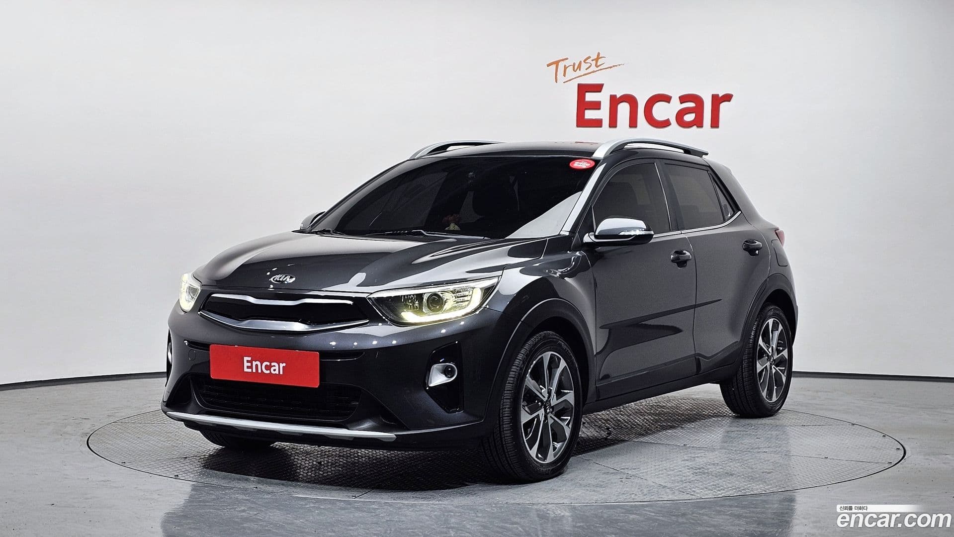 Main__Slider__Photo:Stonic Kia 2018.9-0