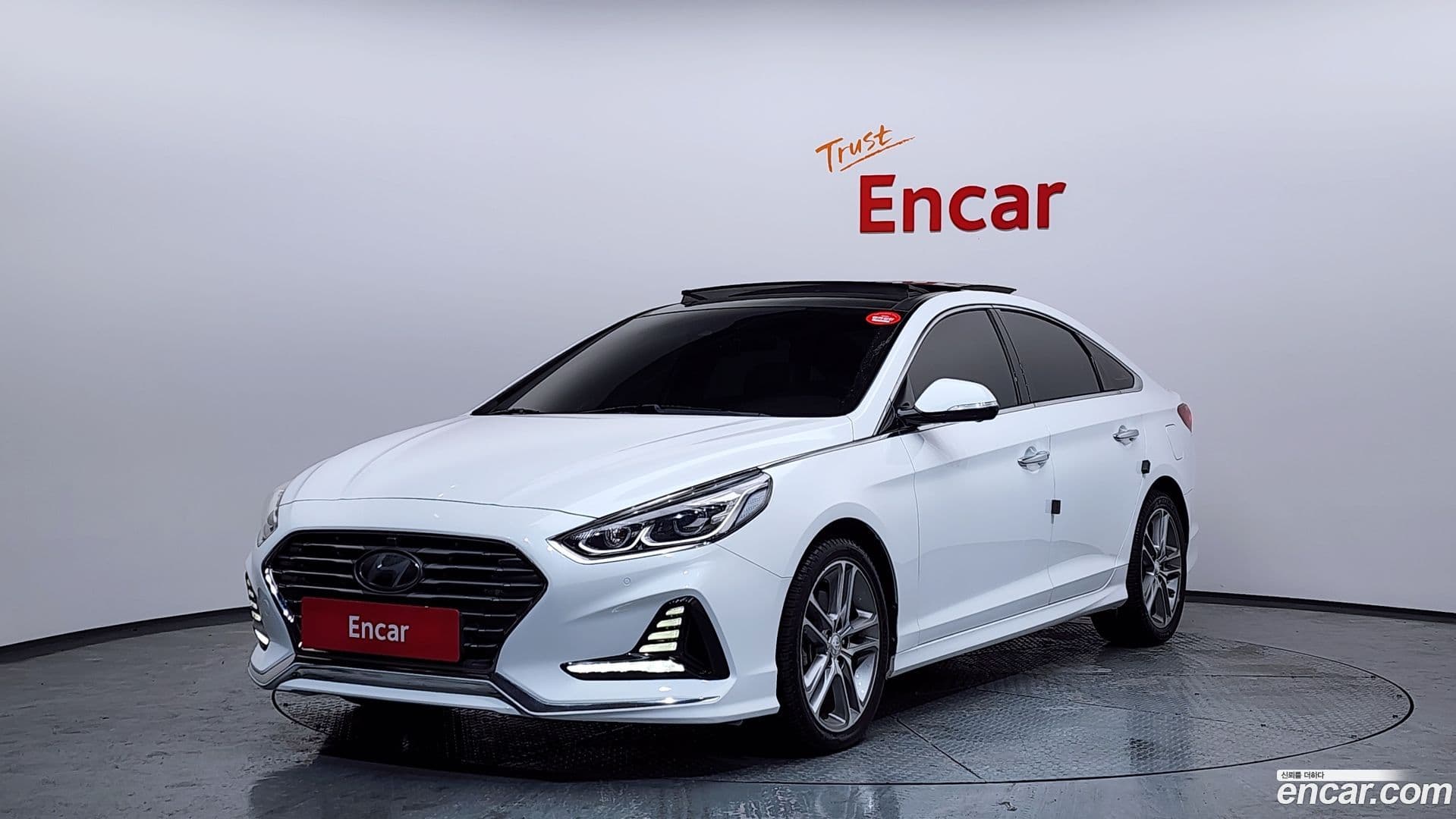 Main__Slider__Photo:Sonata Hyundai 2017.3-0