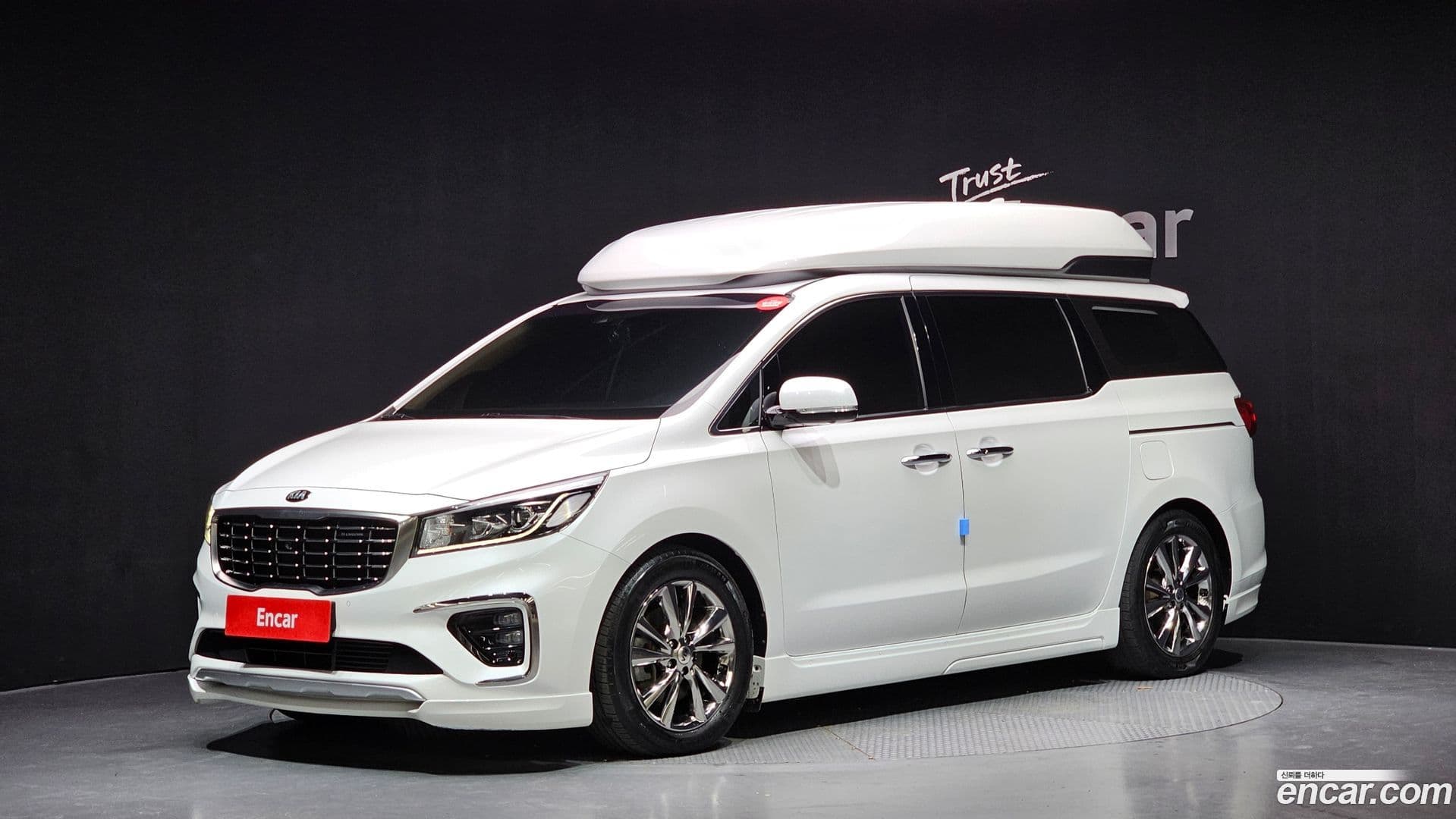 Main__Slider__Photo:Canival Kia 2018.10-0