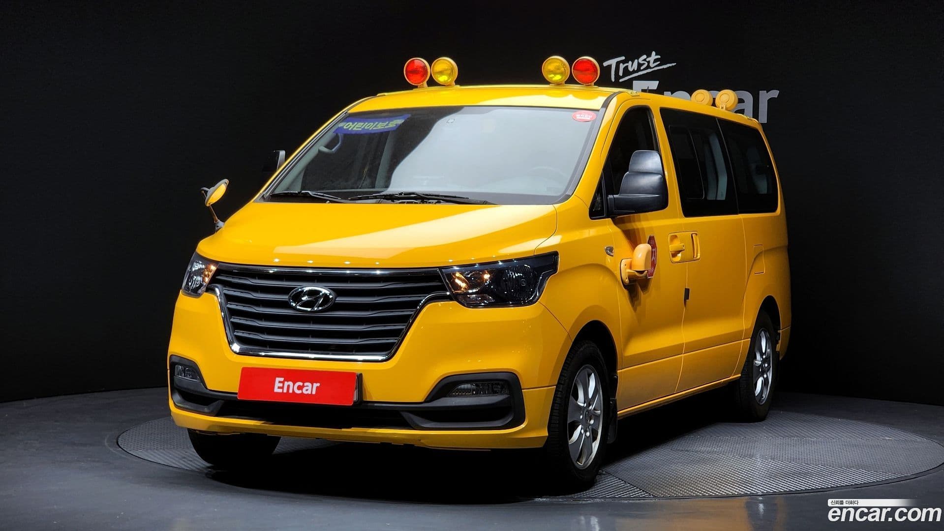 Main__Slider__Photo:Starex Hyundai 2019.0-0