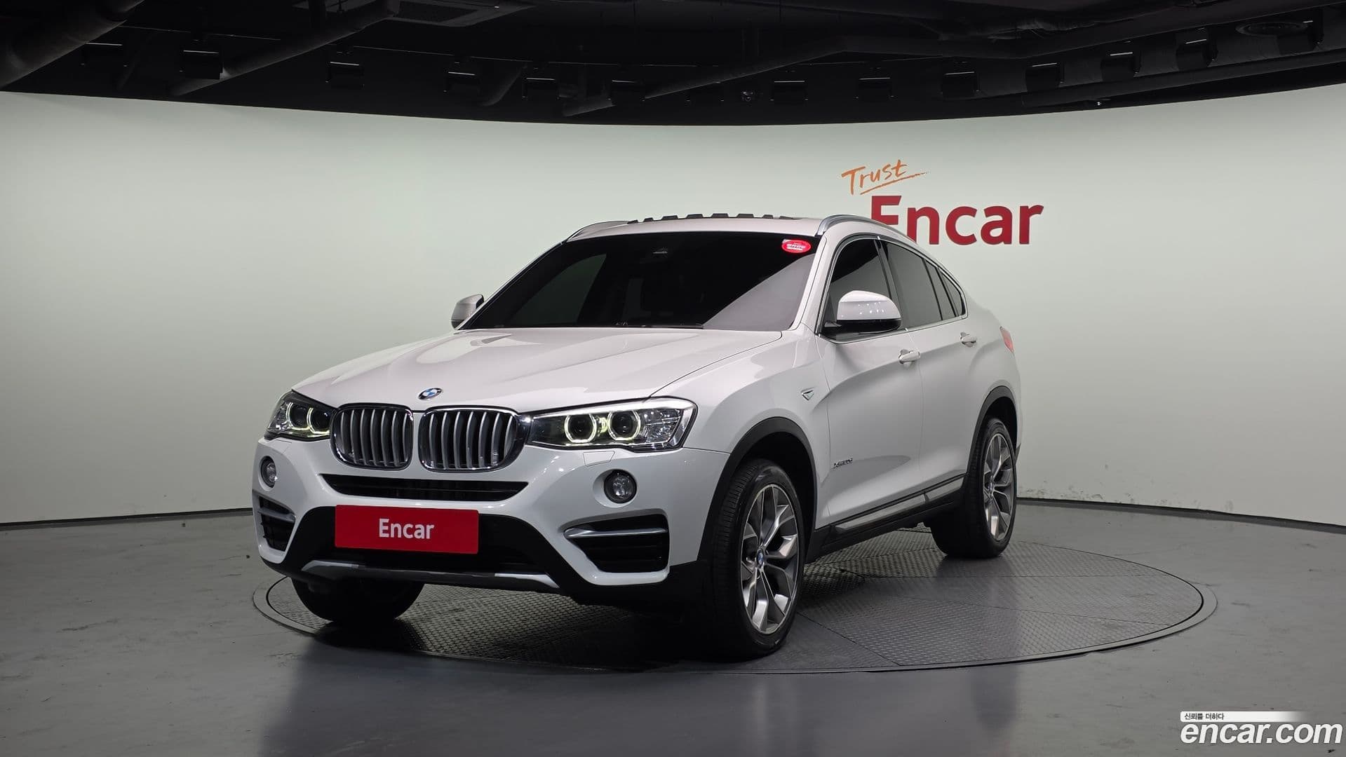 Main__Slider__Photo:X4 BMW 2016.5-0