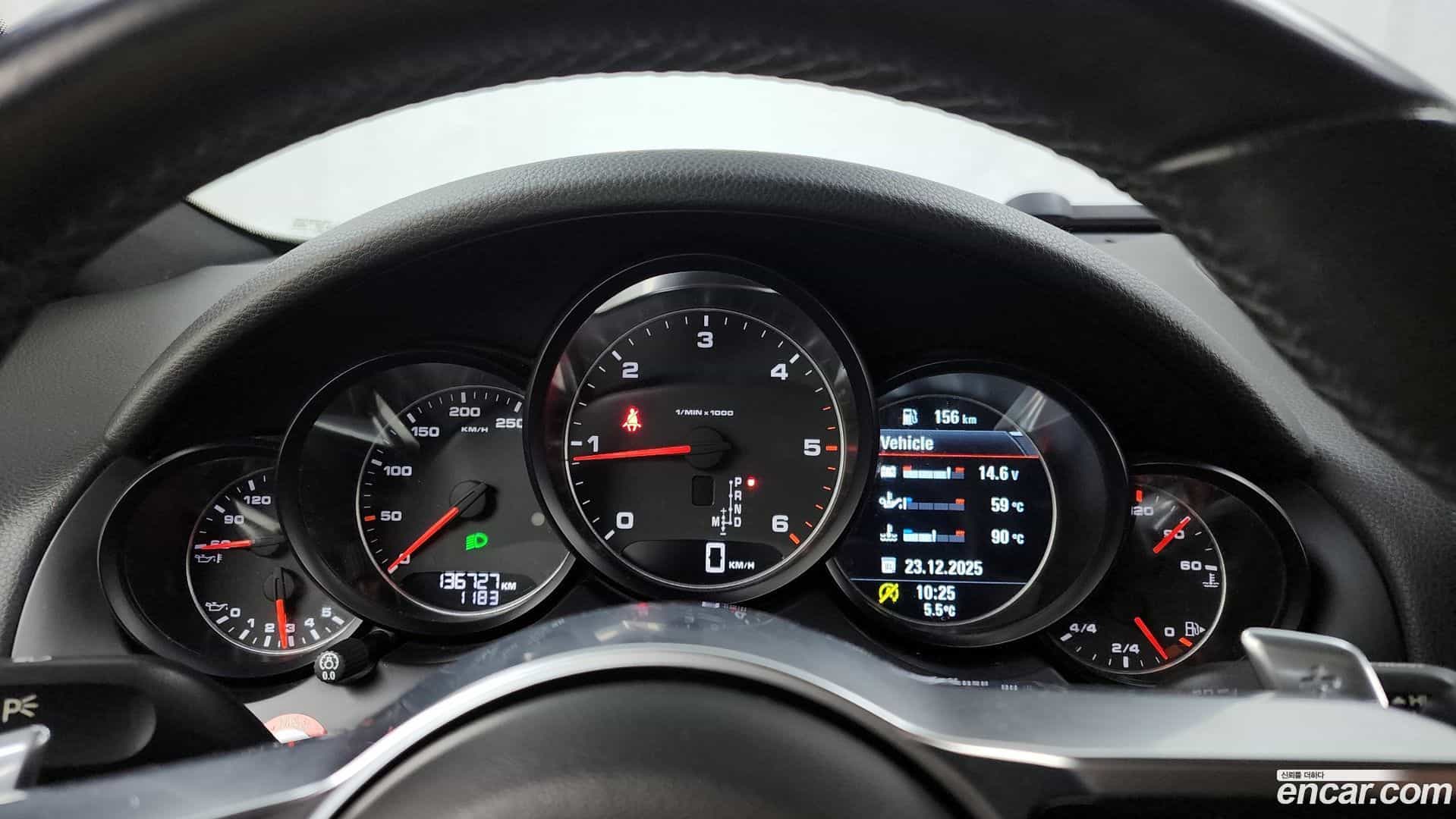 Cayenne Porsche 2015.2-INNER-008
