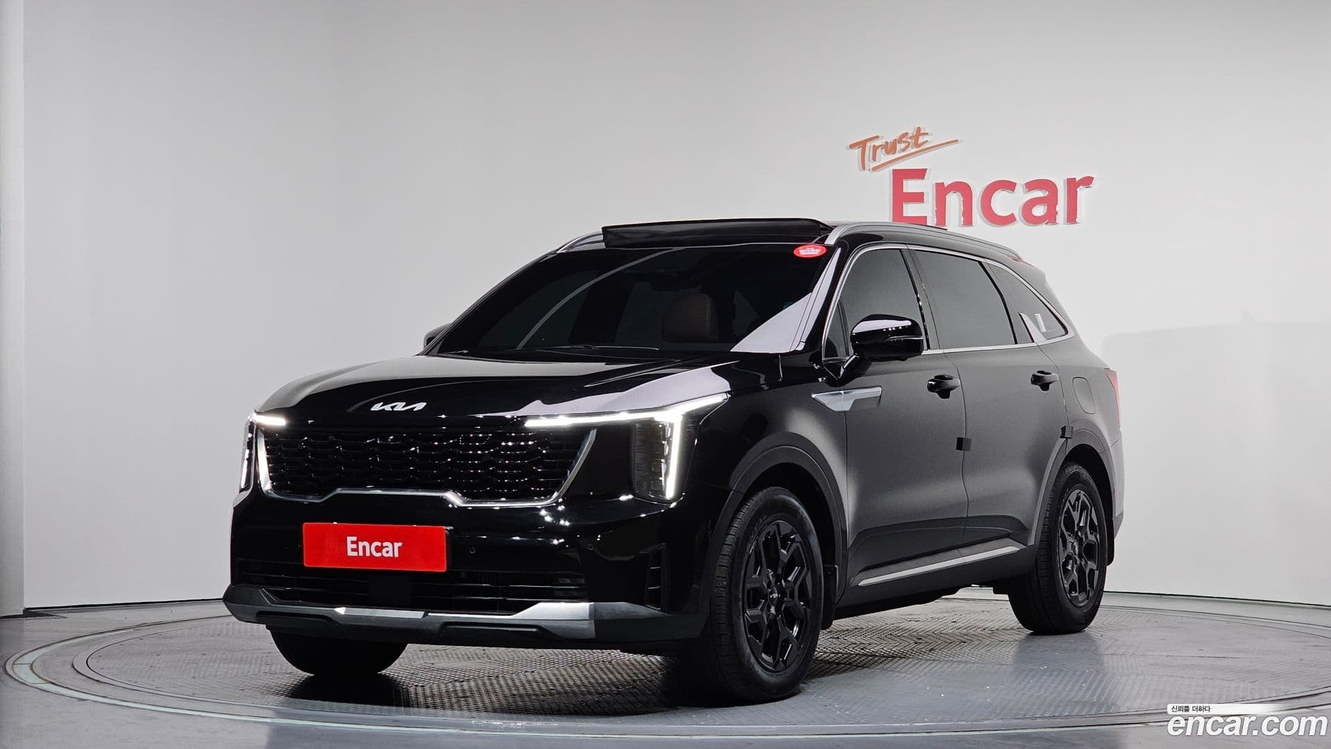 Main__Slider__Photo:Sorento Kia 2023.10-0