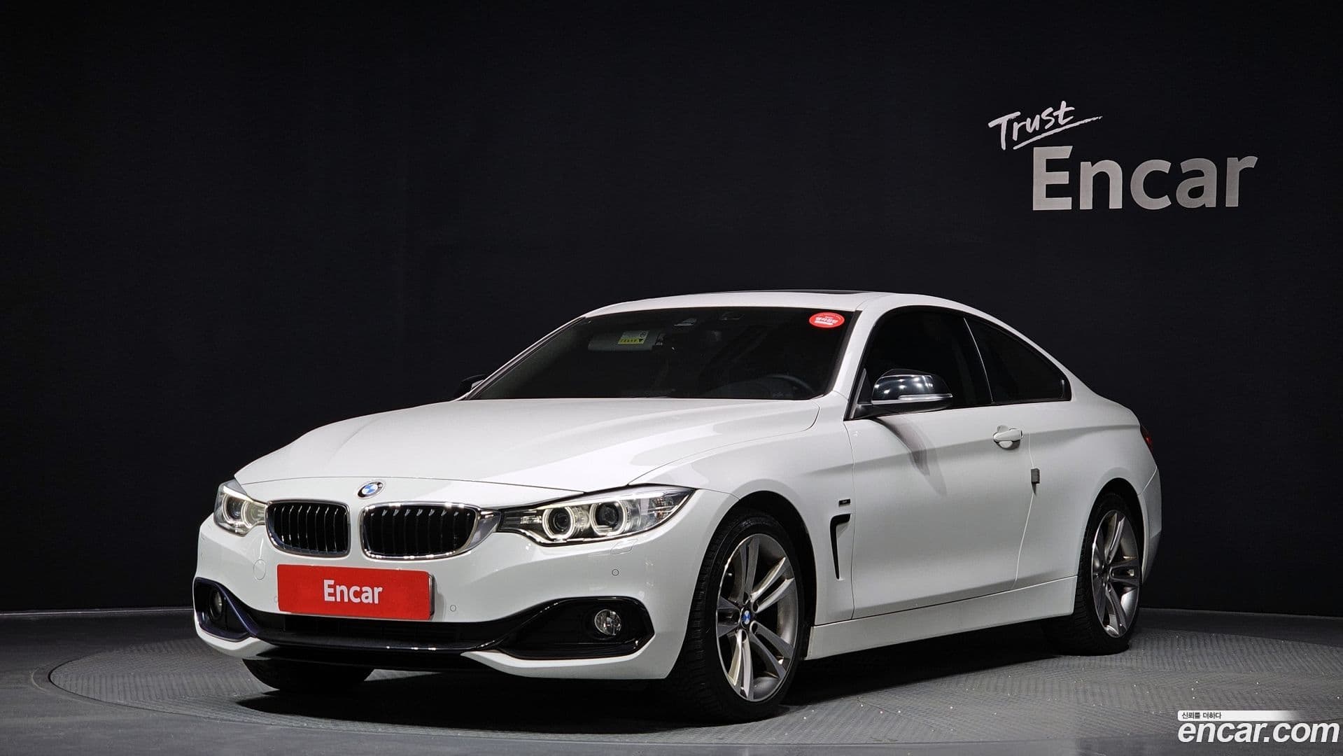 Main__Slider__Photo:4-Series BMW 2014.8-0